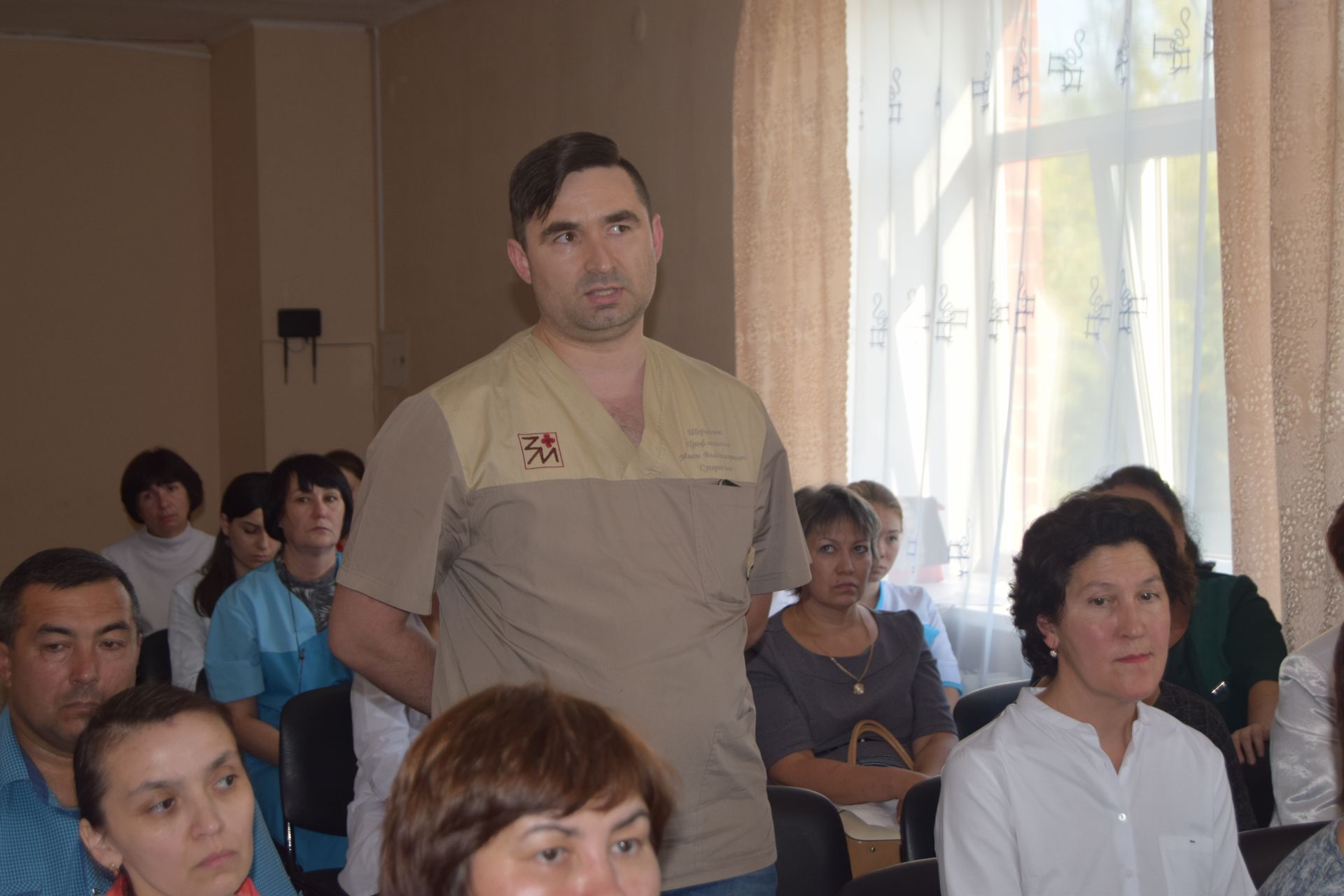 В Уруссинской центральной больнице прошла встреча медперсонала с главой района