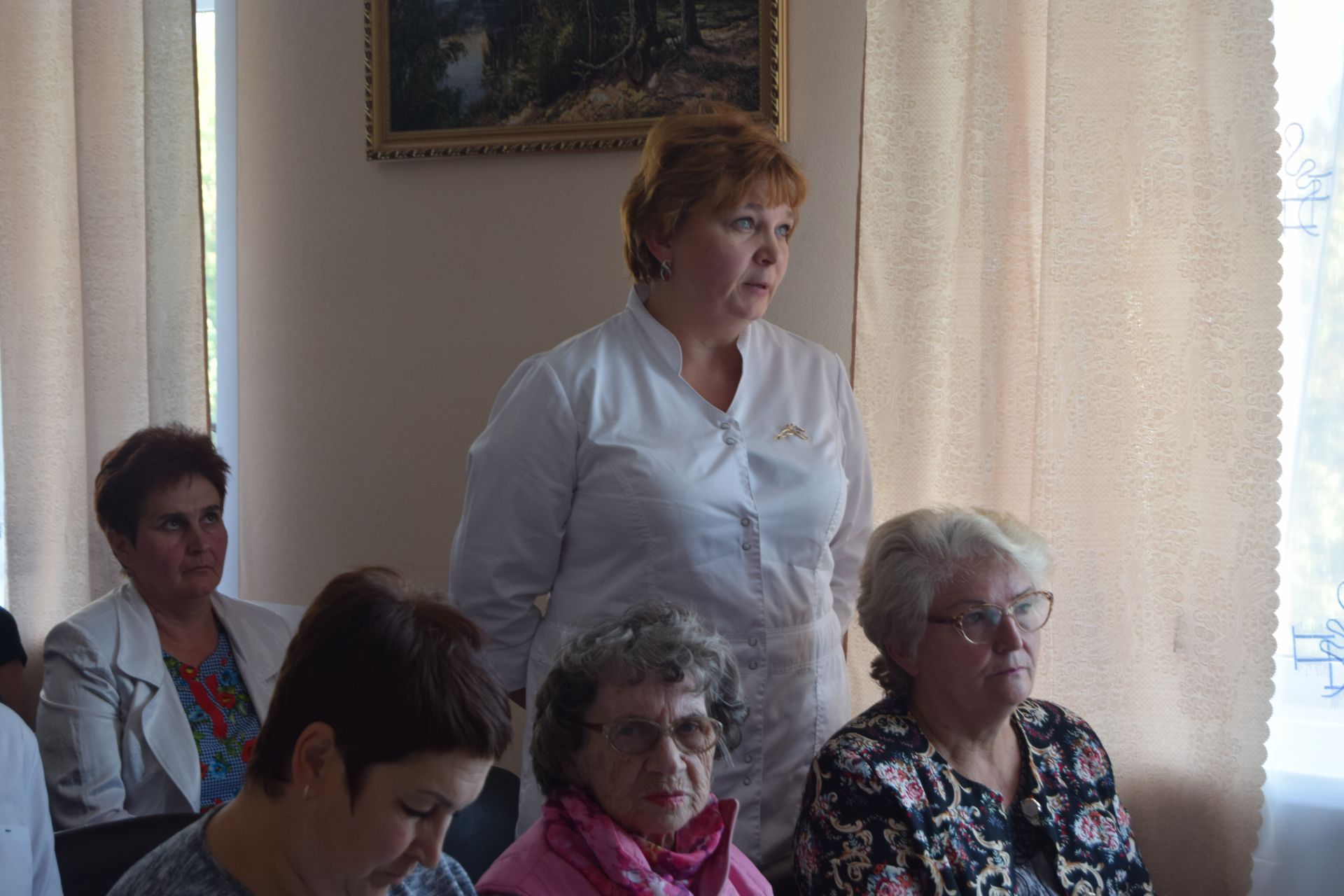 В Уруссинской центральной больнице прошла встреча медперсонала с главой района