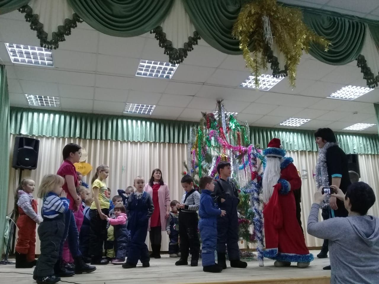 250 ютазинских учеников активно проводят свои зимние каникулы