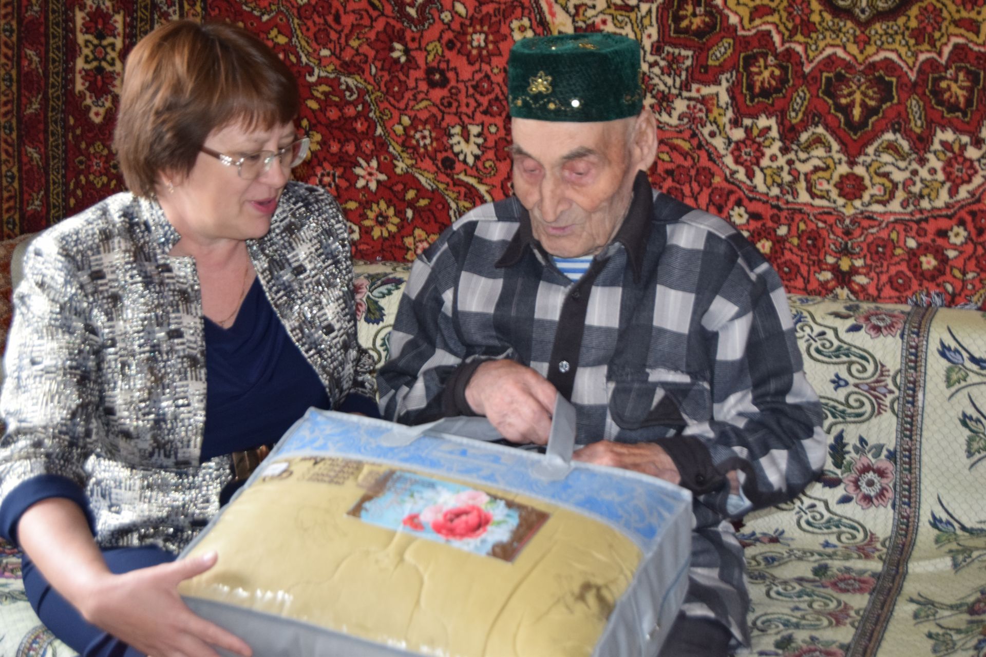 Ветерану села Ютаза Ягфару Сираеву 92 года
