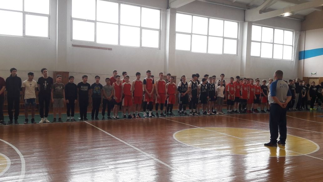 В Ютазинском районе проходит муниципальный этап чемпионата Школьной баскетбольный лиги «КЭС-БАСКЕТ»