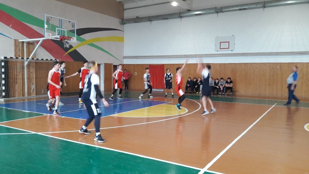 В Ютазинском районе проходит муниципальный этап чемпионата Школьной баскетбольный лиги «КЭС-БАСКЕТ»