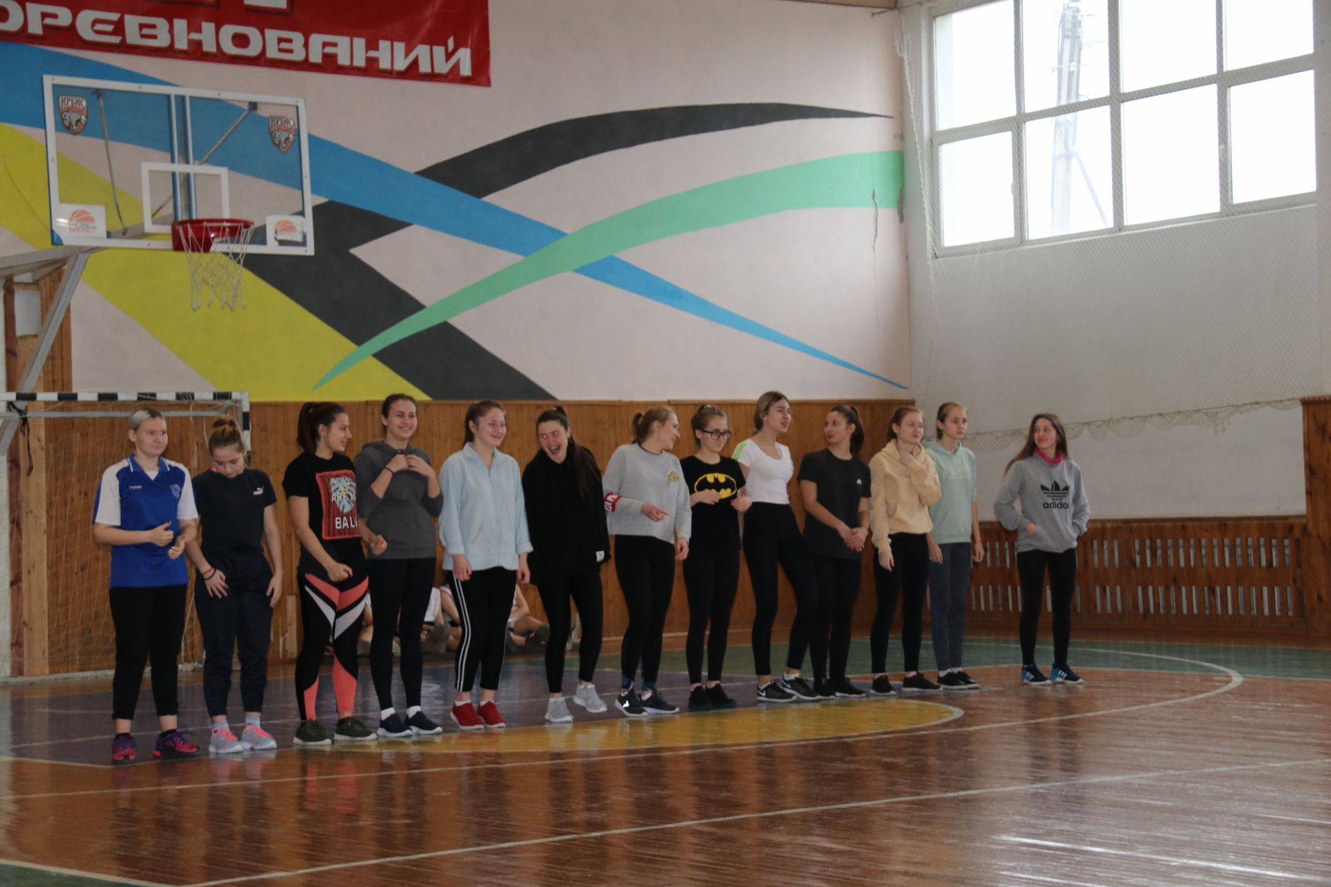Сегодня на базе СШ Олимп состоялся муниципальный этап чемпионата ШБЛ КЭС-БАСКЕТ среди команд девушек.