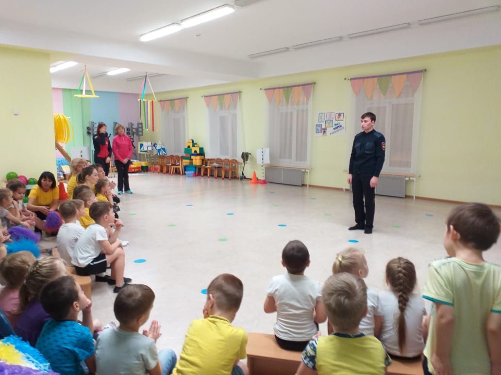 Сотрудники Госавтоинспекции Татарстана провели конкурс «С родителями безопасно!»