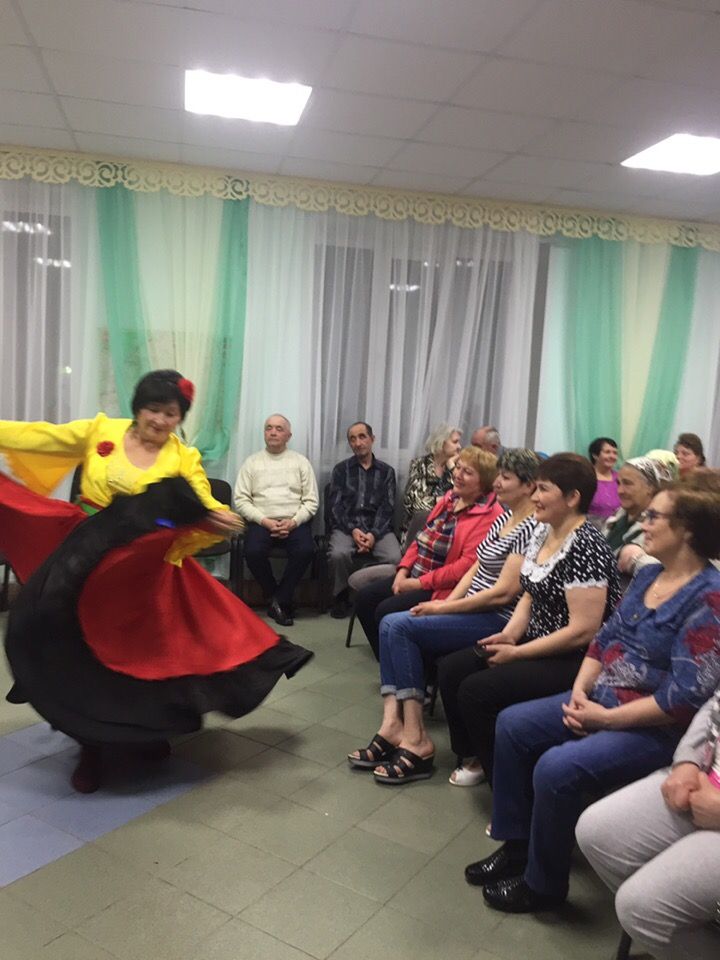 Вокальный ансамбль «Ильхам чишмэлэре» выехали с благотворительным концертом в Центр реабилитации инвалидов «Березка» Бавлинского района.