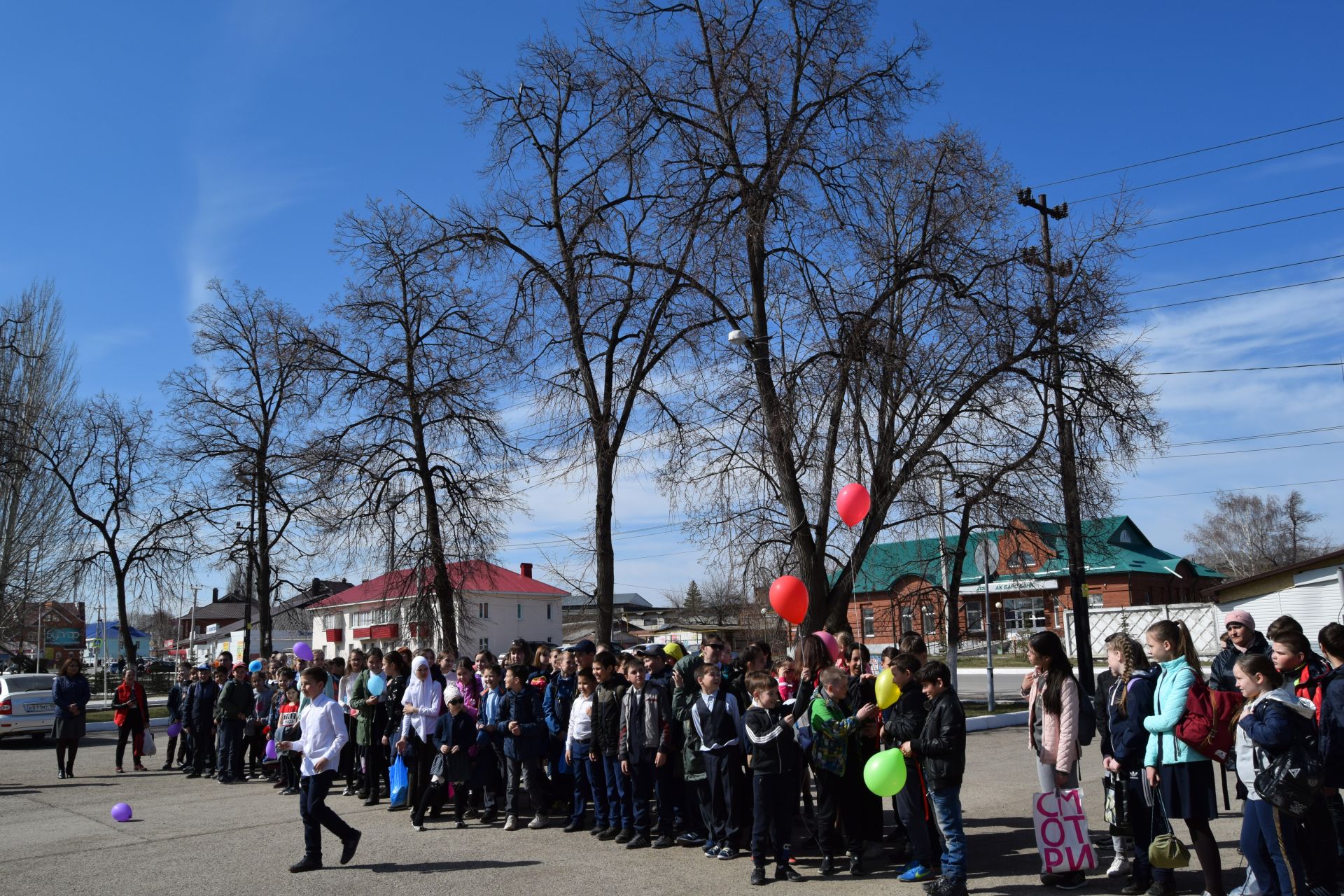 Молодое поколение отметило День рождения Владимира Ленина