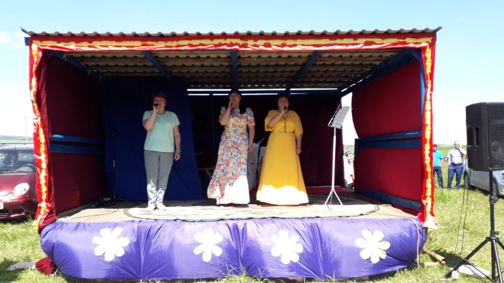 9 июня в селе Каракашлы состоялся красочный, всеми любимый народный праздник «Сабантуй» под названием “Сабантуе – хезмәт туе ”