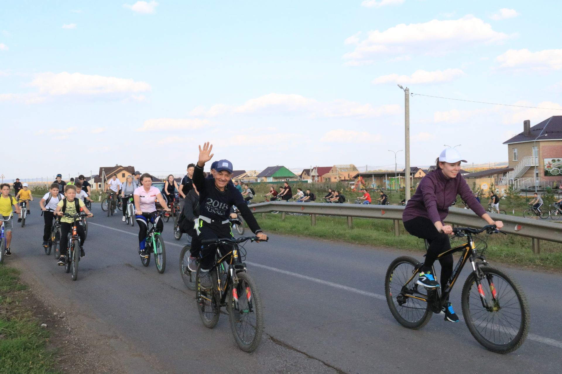 Сегодня любители велоспорта провели свой традиционный велопробег