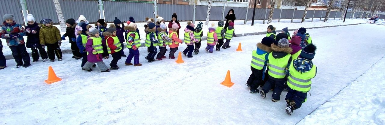 В Татарстане юным участникам дорожного движения в игровой форме напомнили о дорожной безопасности