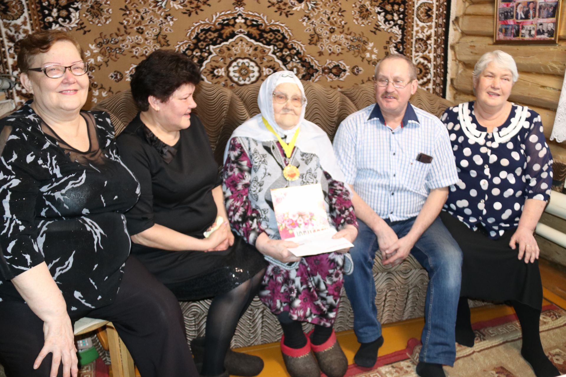 Житель села Ютаза Гульчира Зиярова отметила 90 летний юбилей