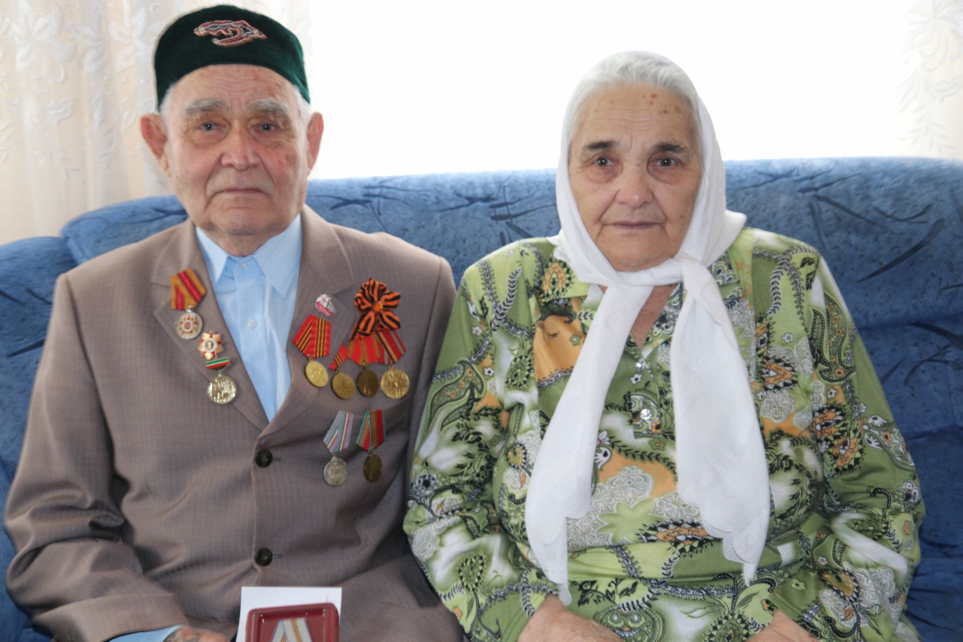 Ветераны Ютазинского района: на глазах – слезы радости, на груди – медали