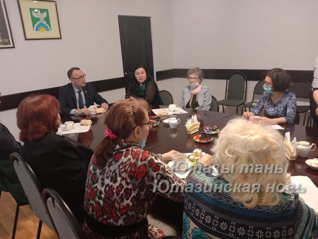 Глава Ютазинского района и представители женсовета обсудили взаимодействие в решении социальных вопросов