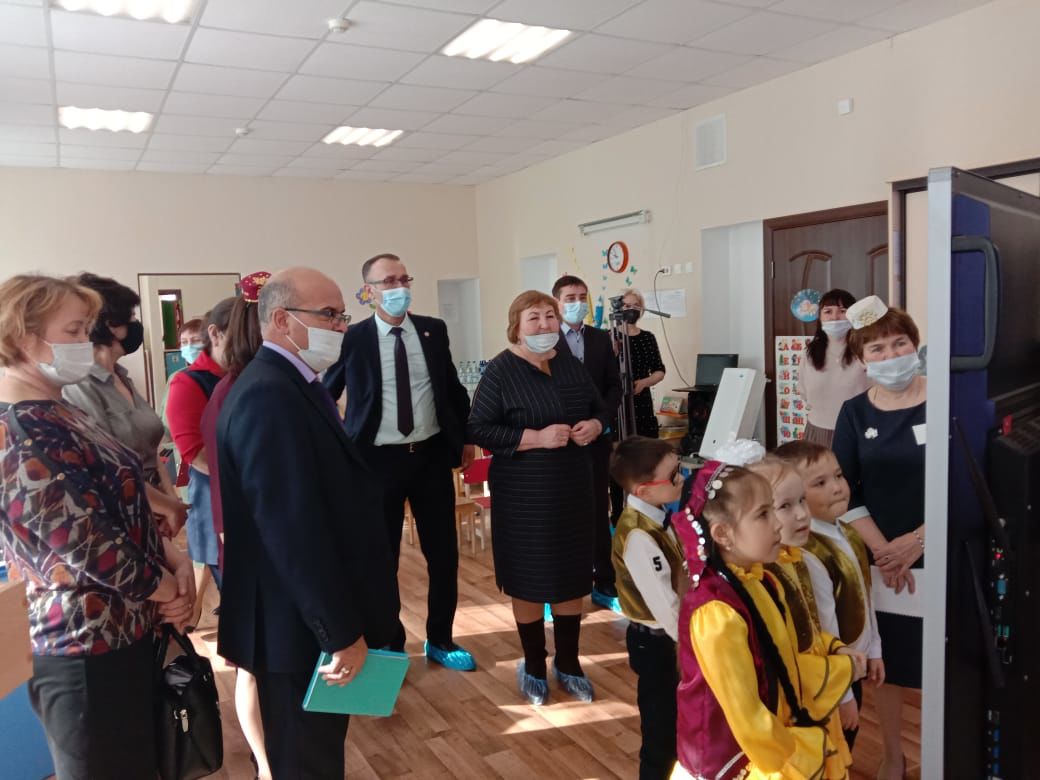 В Уруссинском детском саду №2 под руководством района Аяза Шафигуллина прошел совет директоров&nbsp;