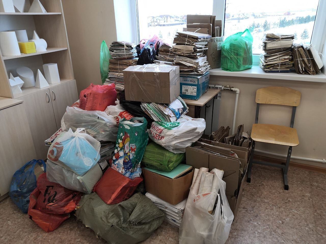 Уруссинская гимназия собрала 300 кг макулатуры