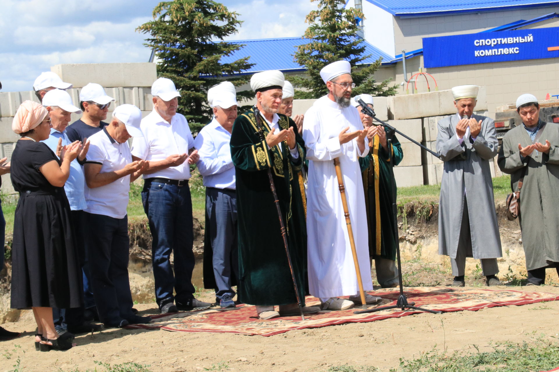 В Байряках заложили фундамент новой мечети&nbsp;
