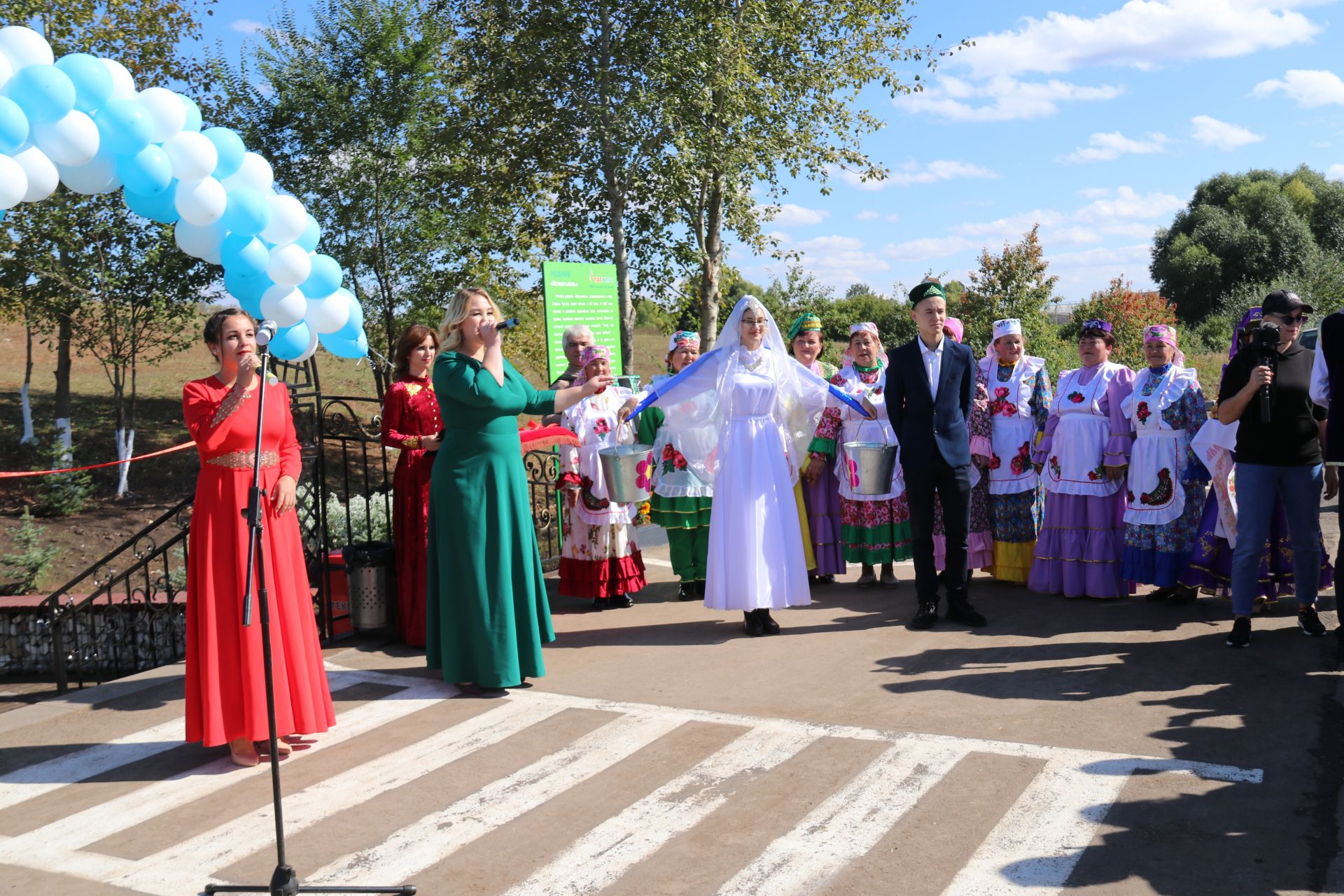 В селе Старые Уруссу Ютазинского района состоялось открытие родника