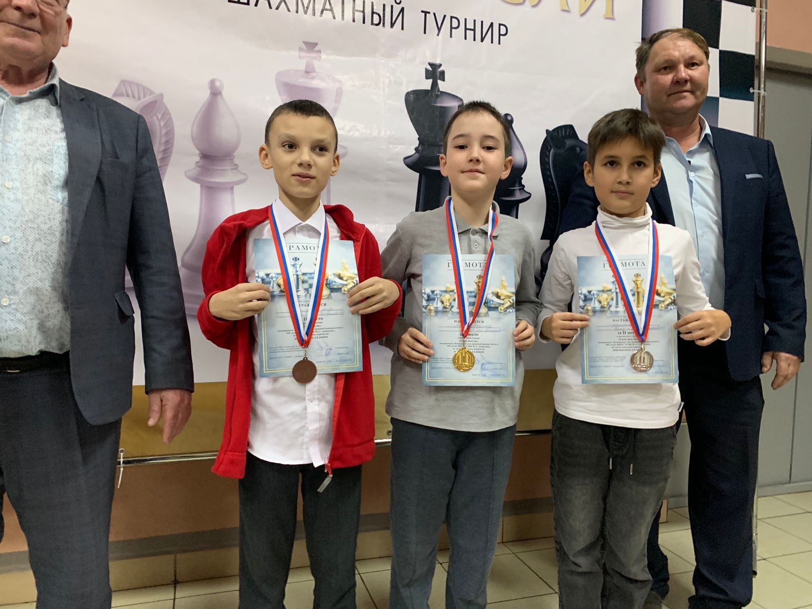 Шахматисты «ЦДТ» привезли золото из Азнакаево
