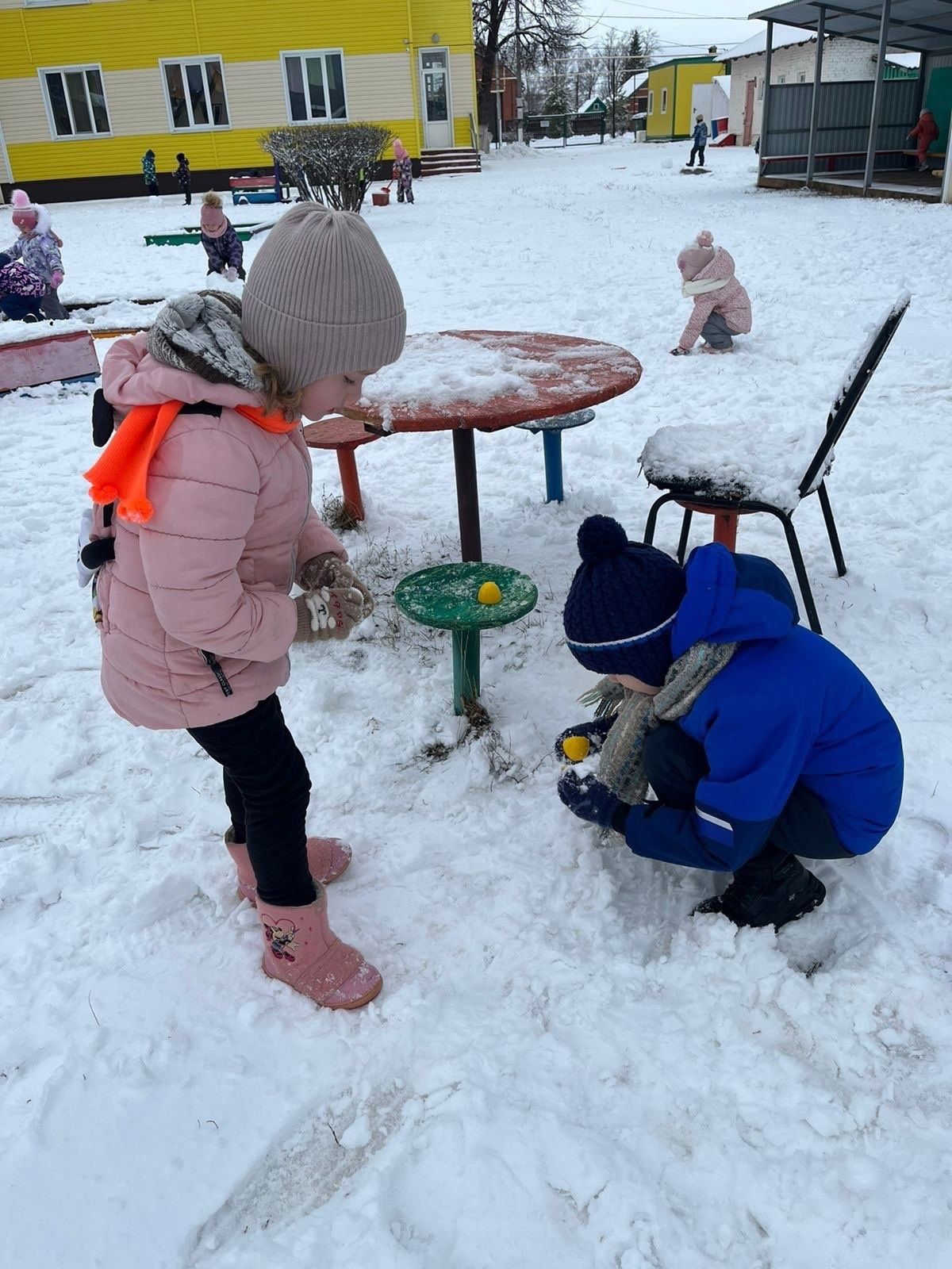 А Вы уже слепили снеговика?