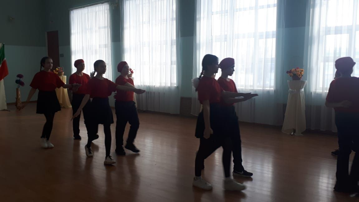 Члены отряда «Патриот» принимали участие в «Юнармейском балу»
