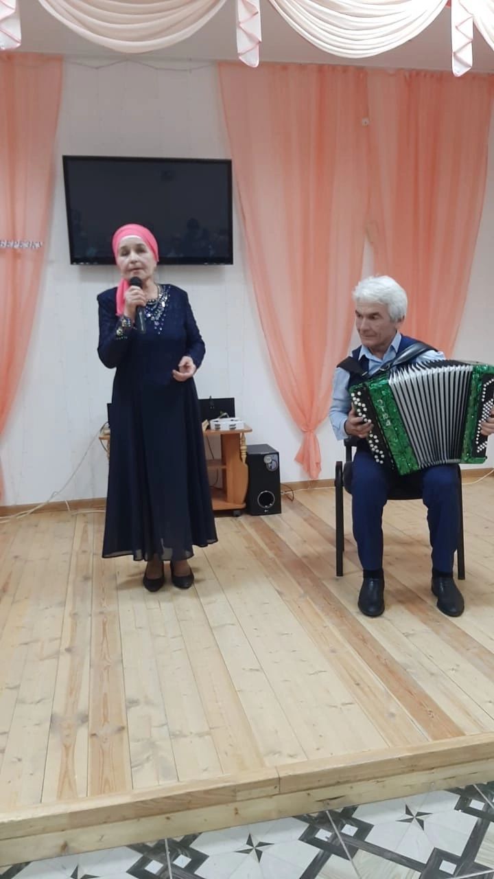С благотворительным концертом для инвалидов выступил сельский вокальный ансамбль «Дулкын»