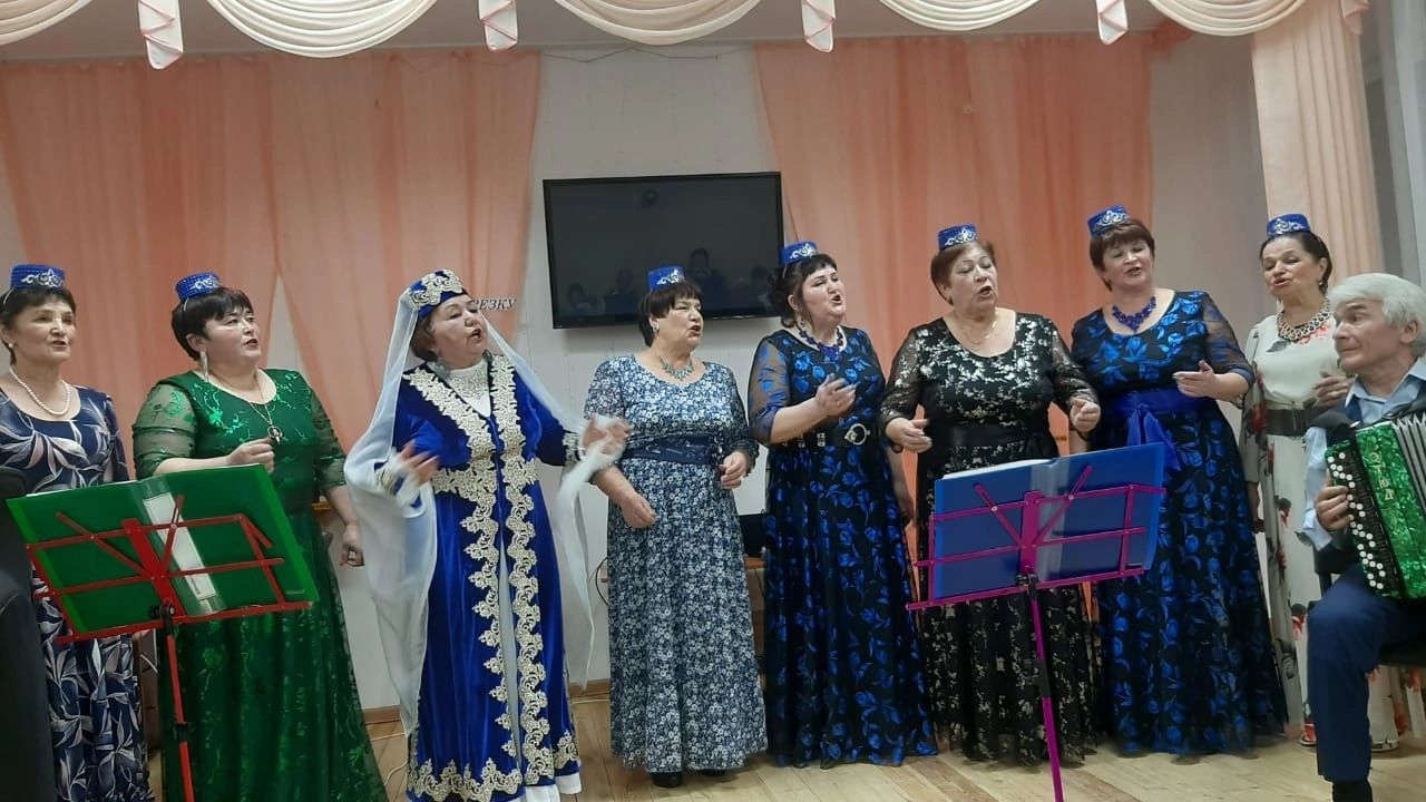 С благотворительным концертом для инвалидов выступил сельский вокальный ансамбль «Дулкын»