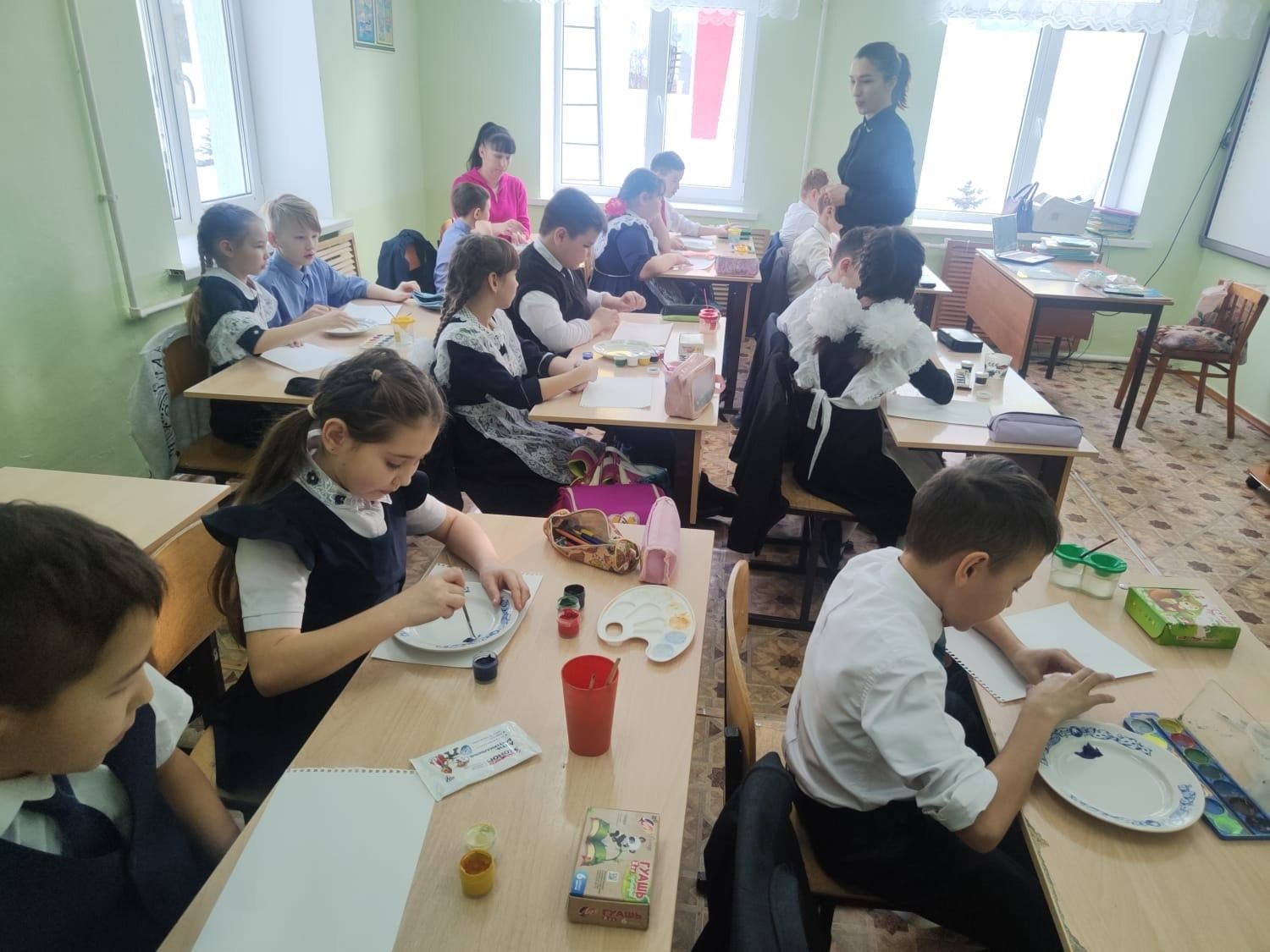 Ютазинские школьники изучают нетрадиционные техники рисования