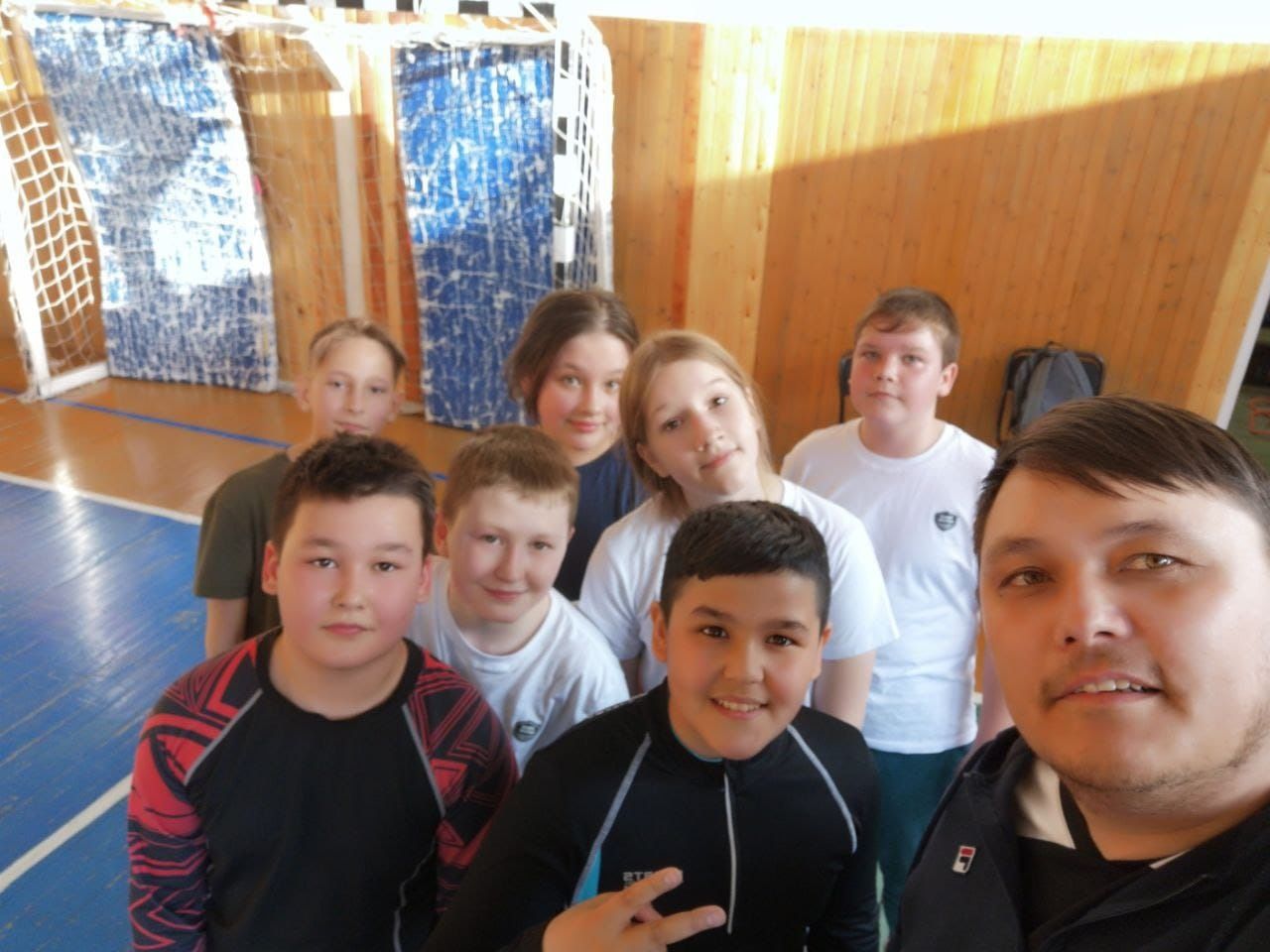 Учащиеся 6 в класса активно проводят каникулы, занимаясь спортом