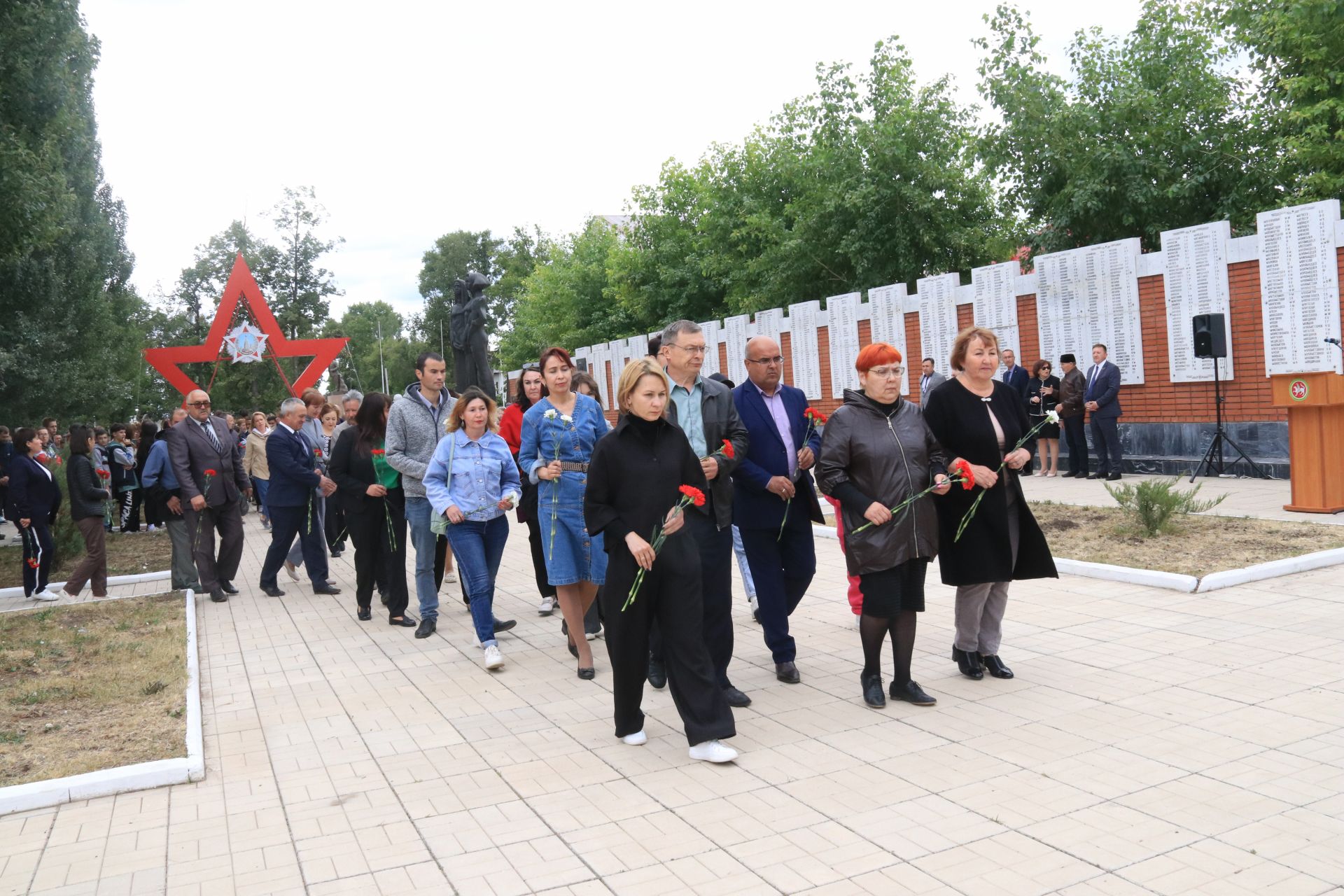 Распахнули сердца для памяти