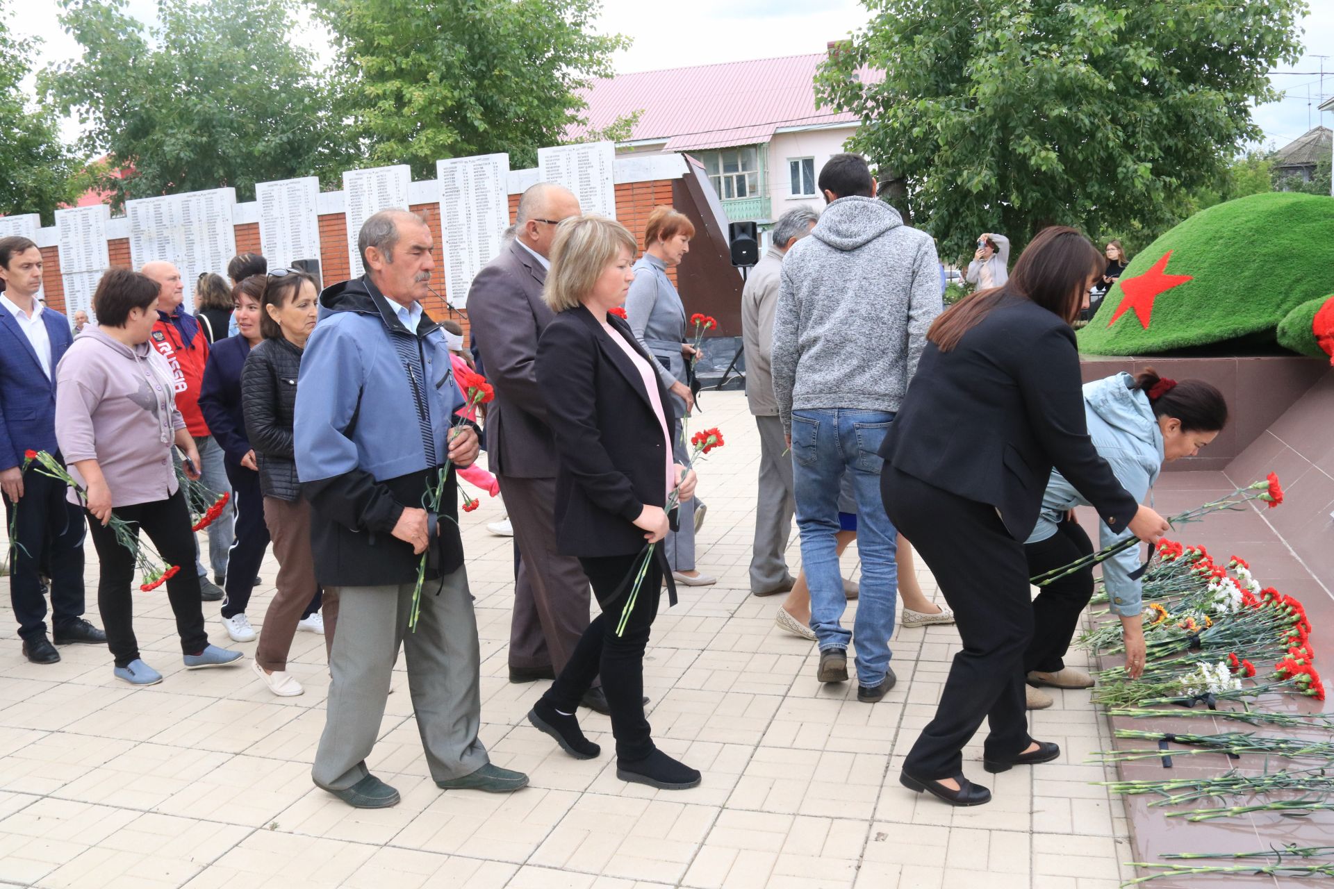 Распахнули сердца для памяти