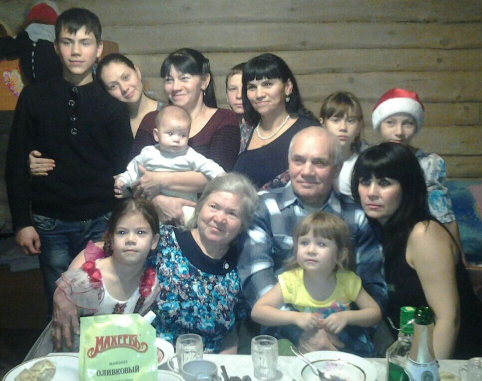 Он ее за любовь к чечетке полюбил