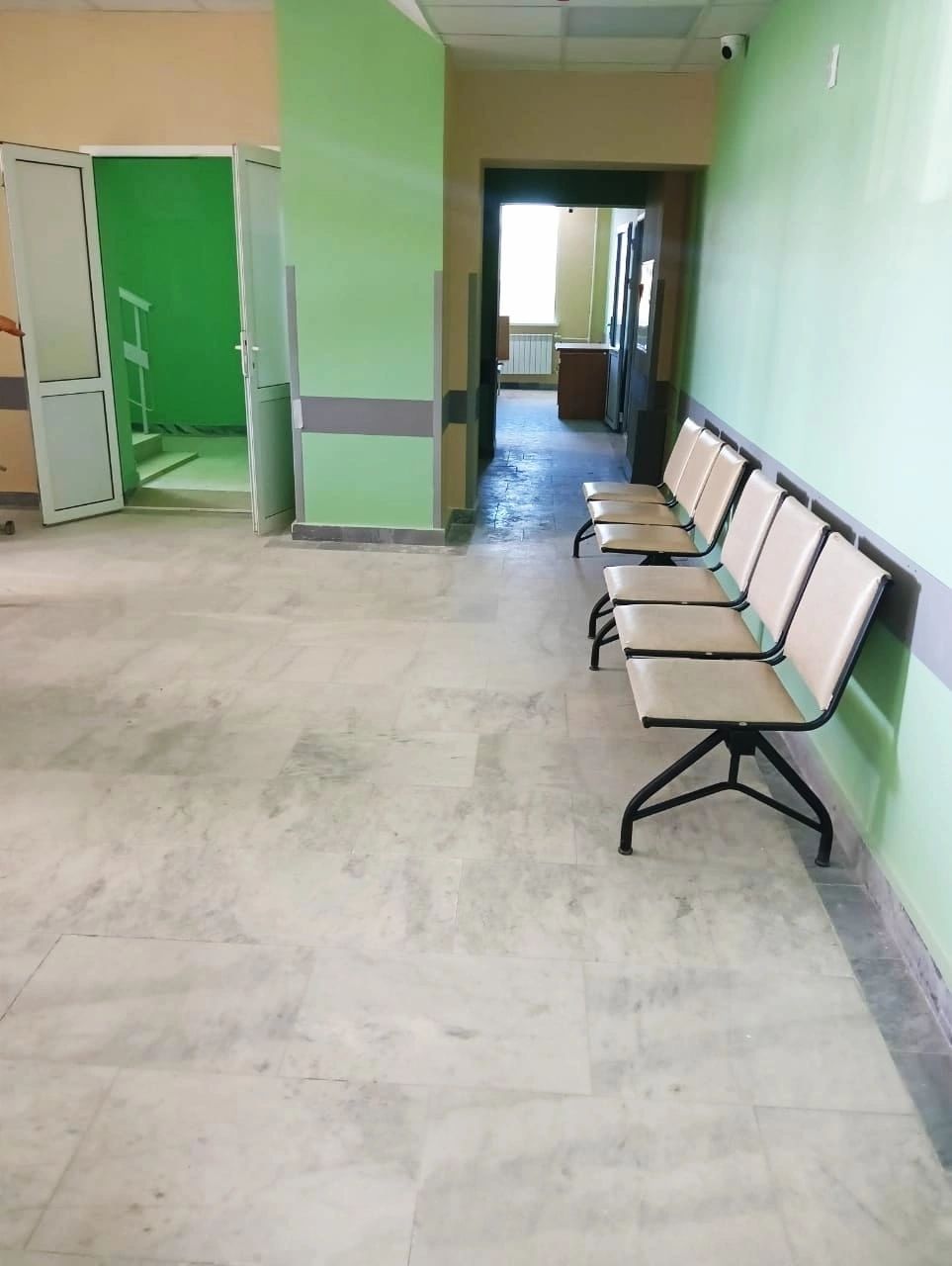 В Уруссинской поликлинике перед открытием дверей принимаются последние подготовительные мероприятия