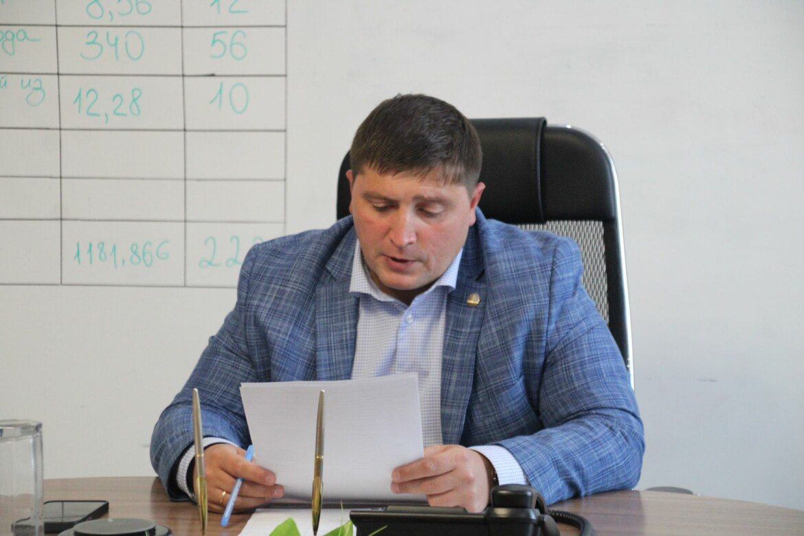 Многодетной семье из Татарстана, прожившей несколько лет в бане, помогли со строительством дома