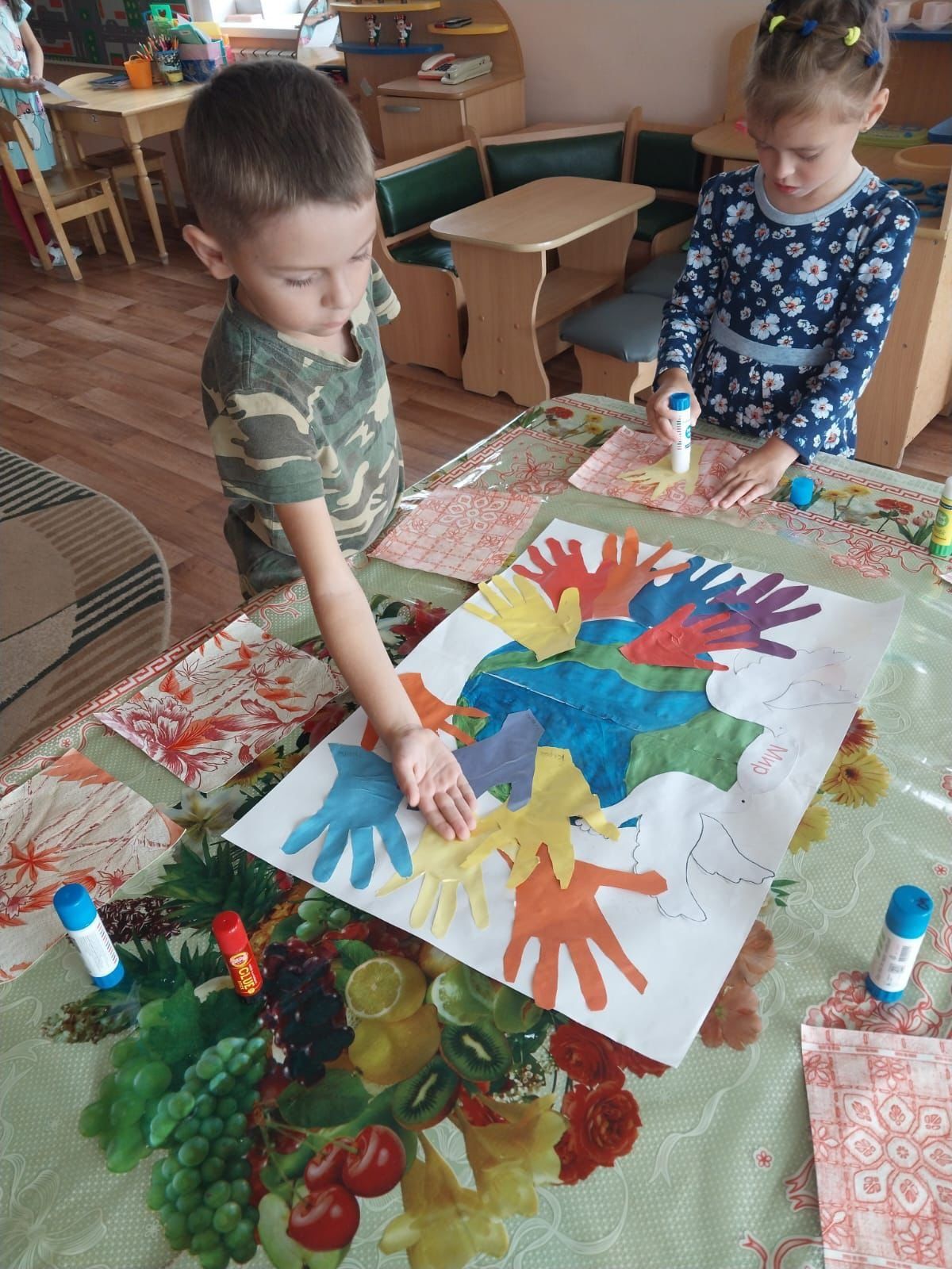 Международный день мира встретили уруссинские детсадовцы
