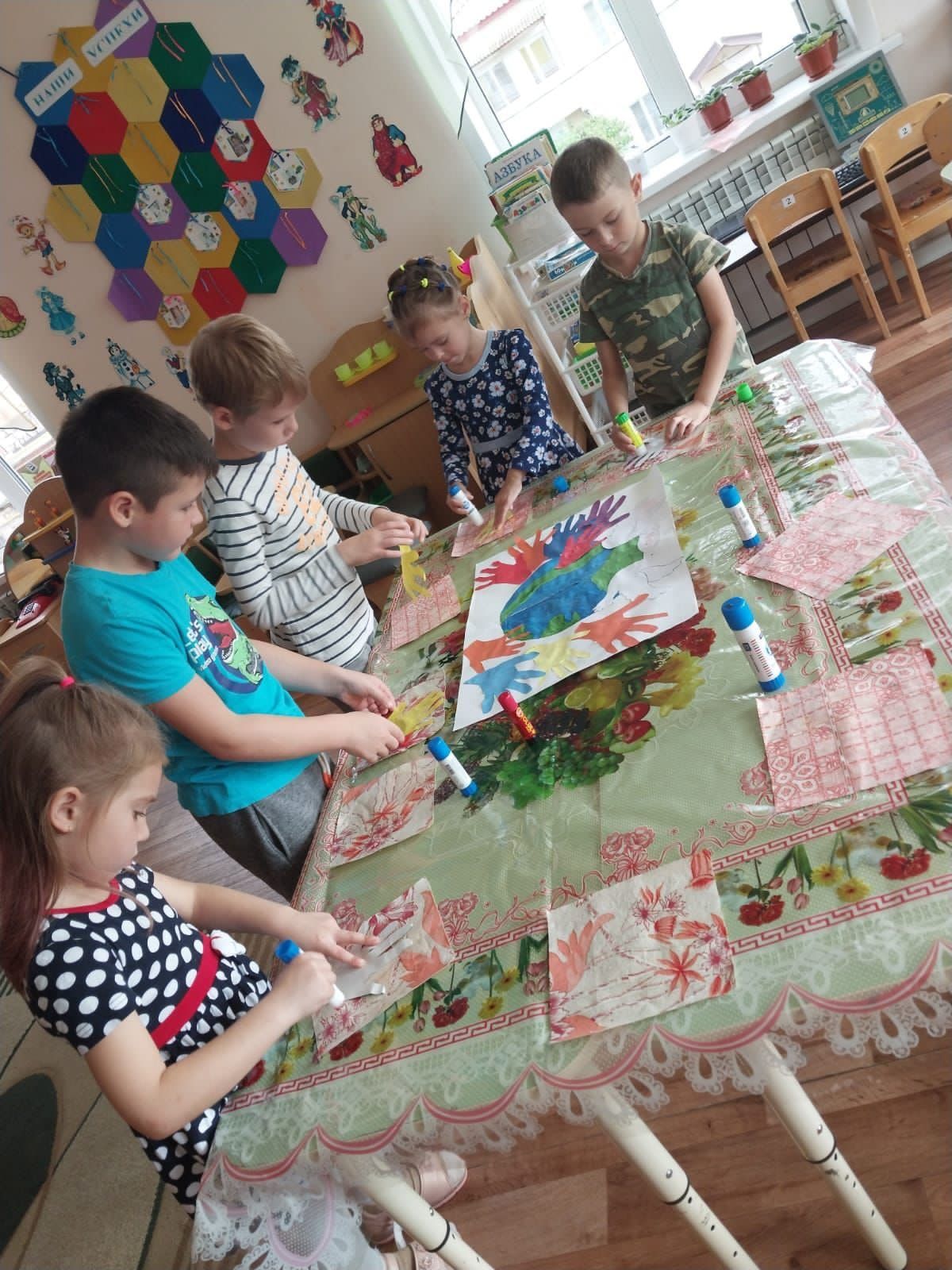 Международный день мира встретили уруссинские детсадовцы