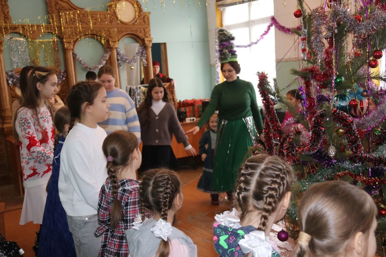 Веселый Рождественский утренник прошел в уруссинском Свято-Никольском приходе