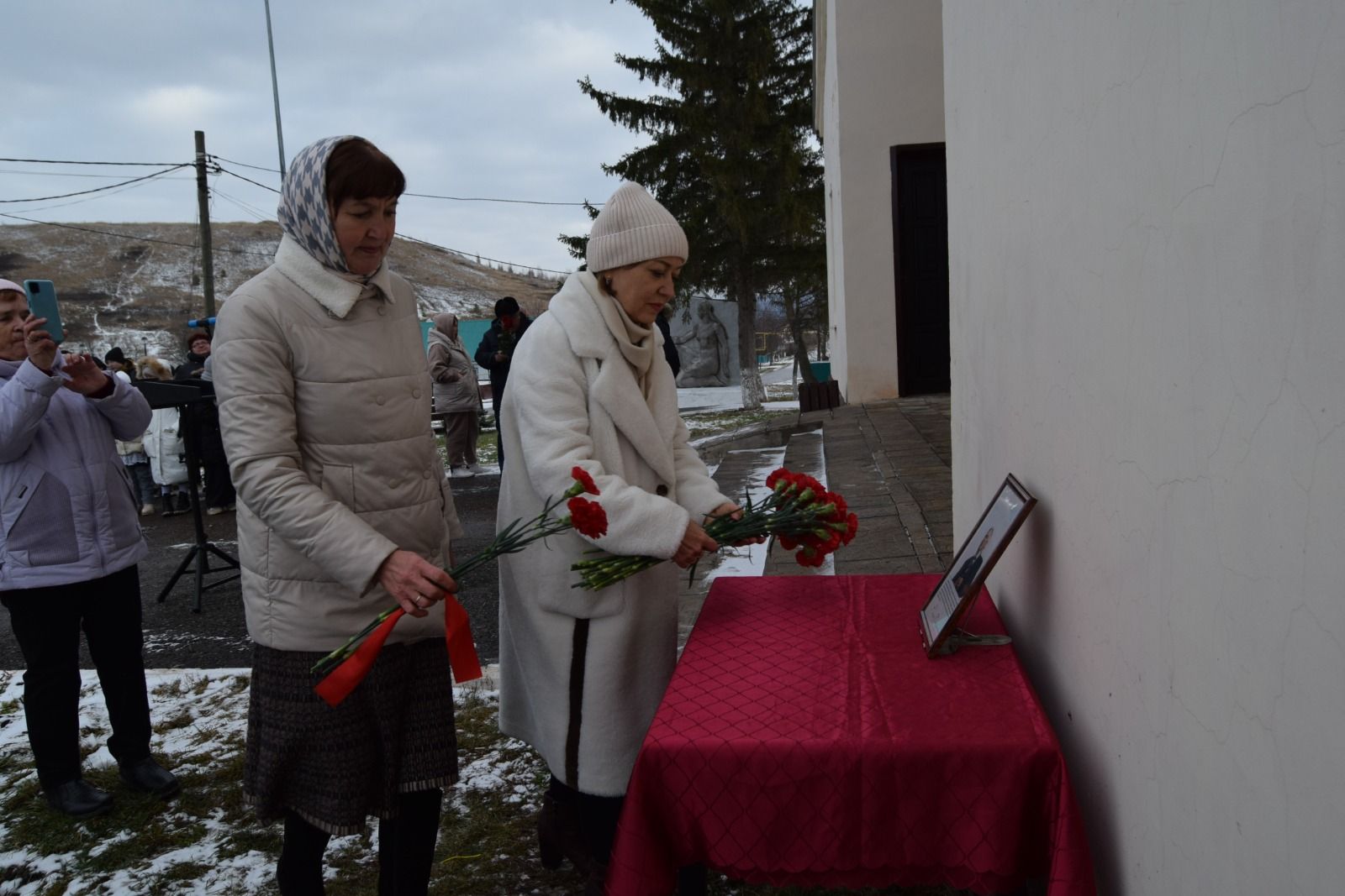 Староуруссицы гордятся своим земляком