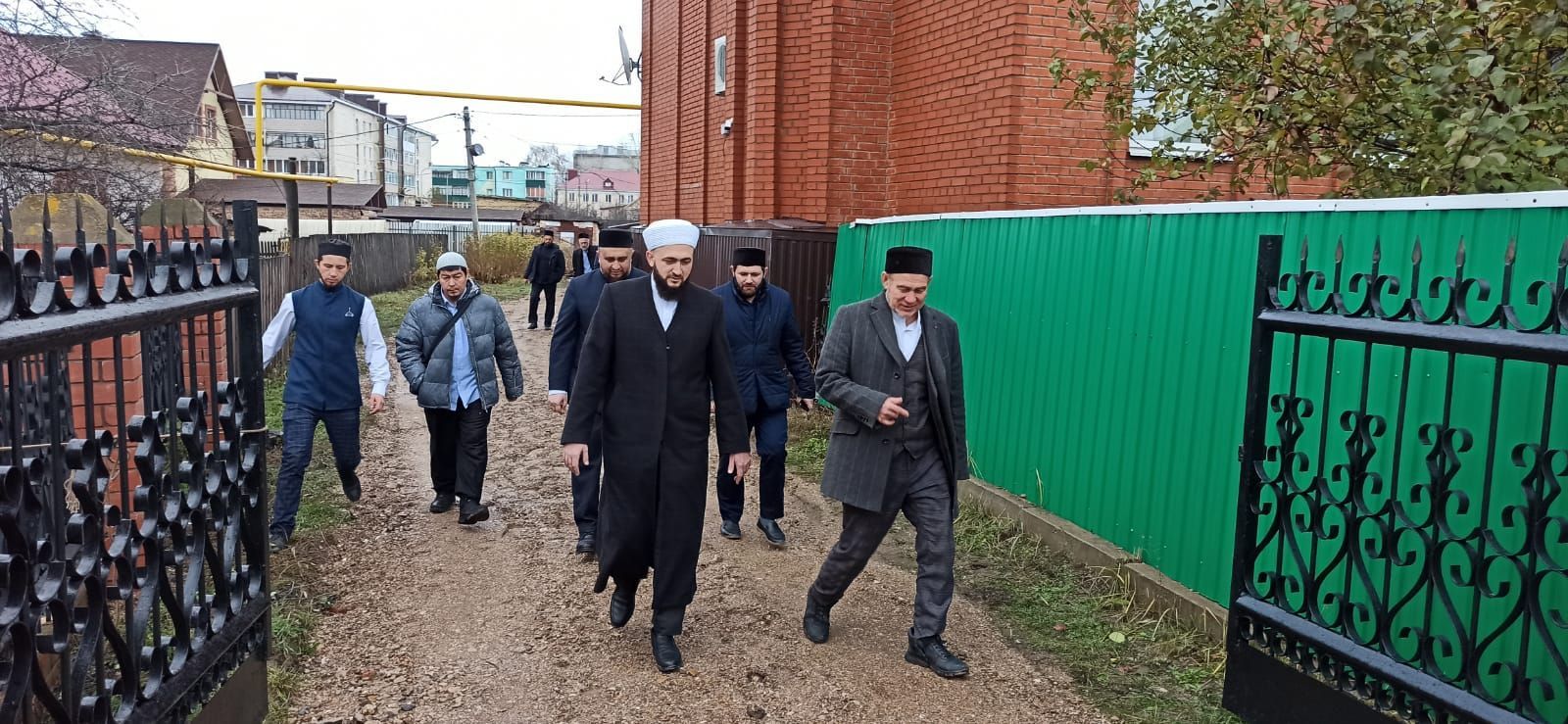 В связи с празднованием Ураза-байрам нас ждет дополнительный выходной