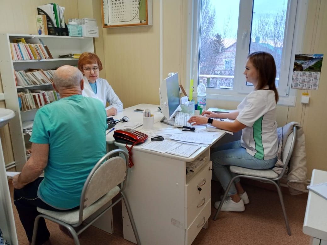 В Подгорном побывала мобильная поликлиника