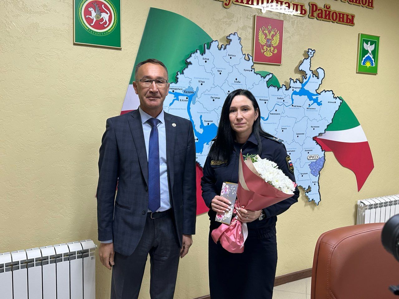 Нас поздравили