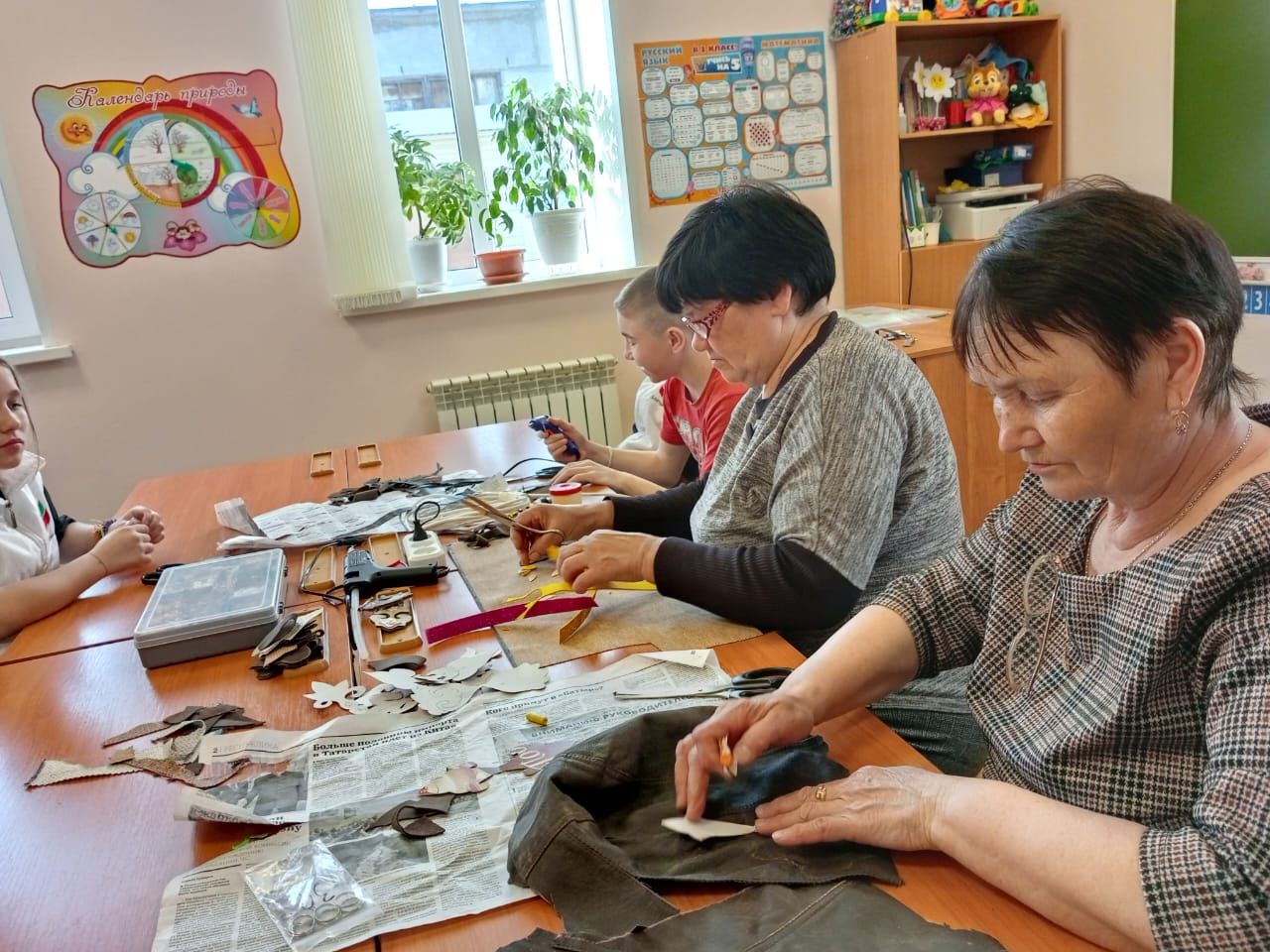 В Уруссу прошел мастер-класс по изготовлению изделий из кожи