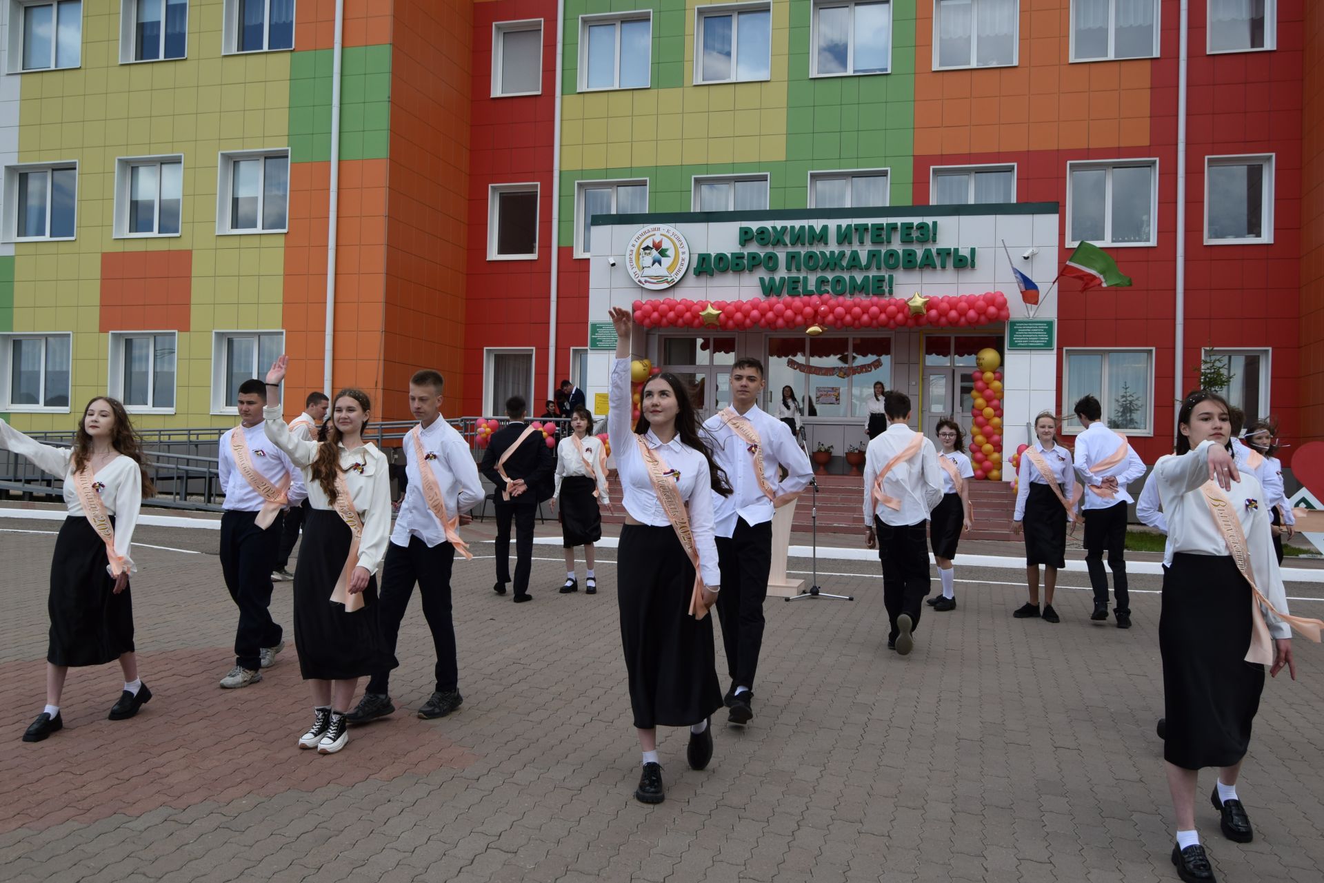 Уруссинская гимназия: они ушли со школьного двора