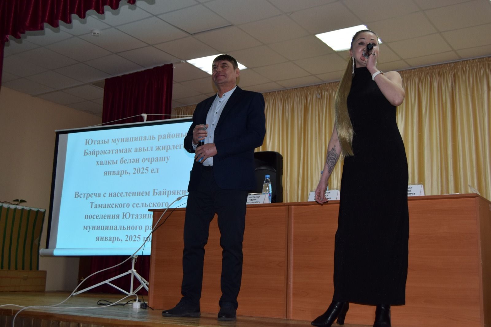 Авылларда халык җыены: Бәйрәкә-Тамакта яңа суүткәргеч сузылачак