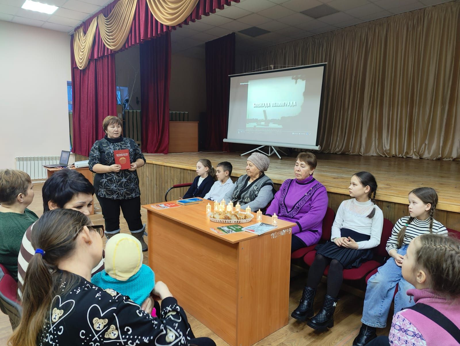 В день снятия блокады Ленинграда, дети узнали какой ценой доставляли хлеб по Дороге жизни