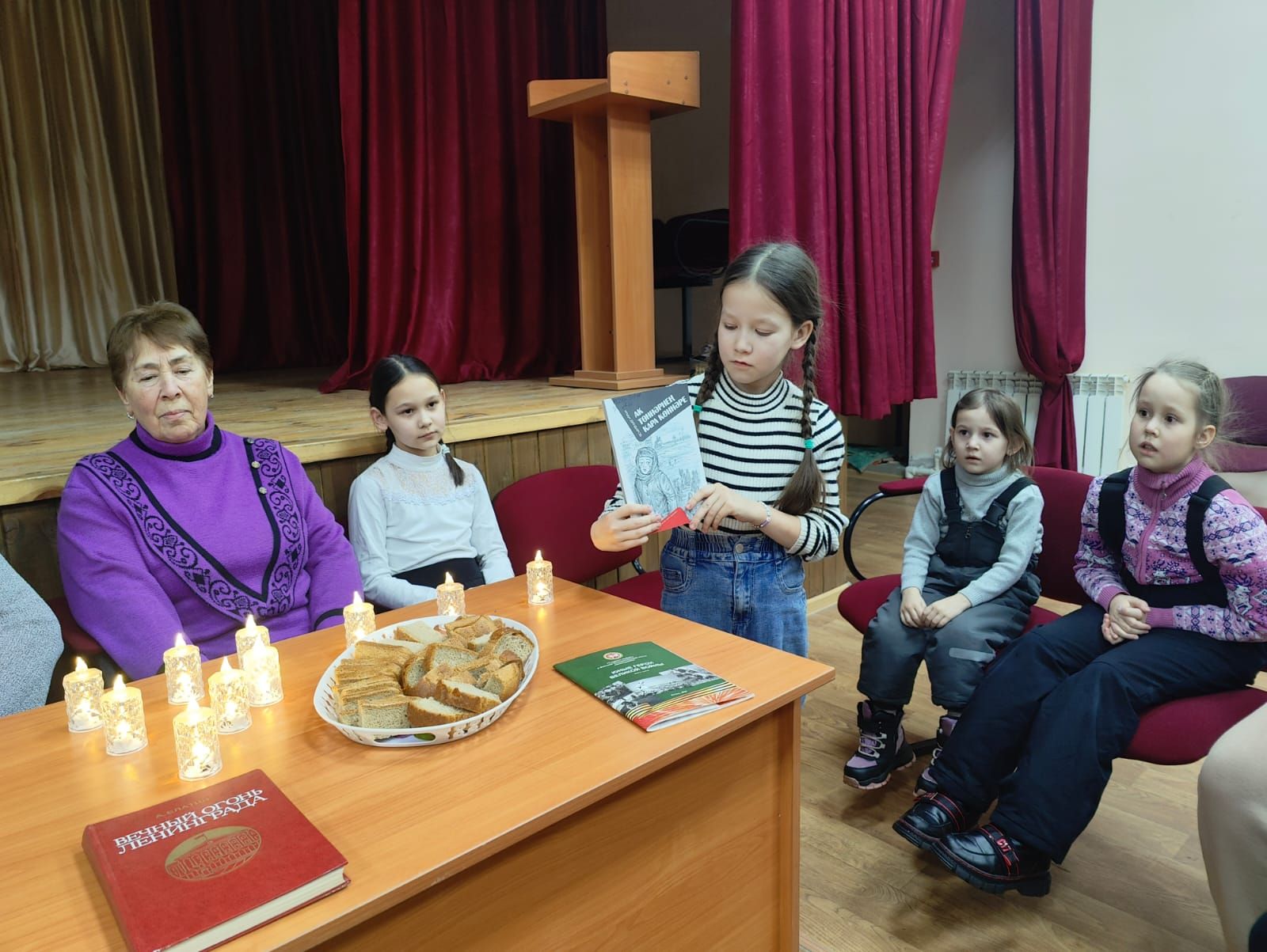 В день снятия блокады Ленинграда, дети узнали какой ценой доставляли хлеб по Дороге жизни