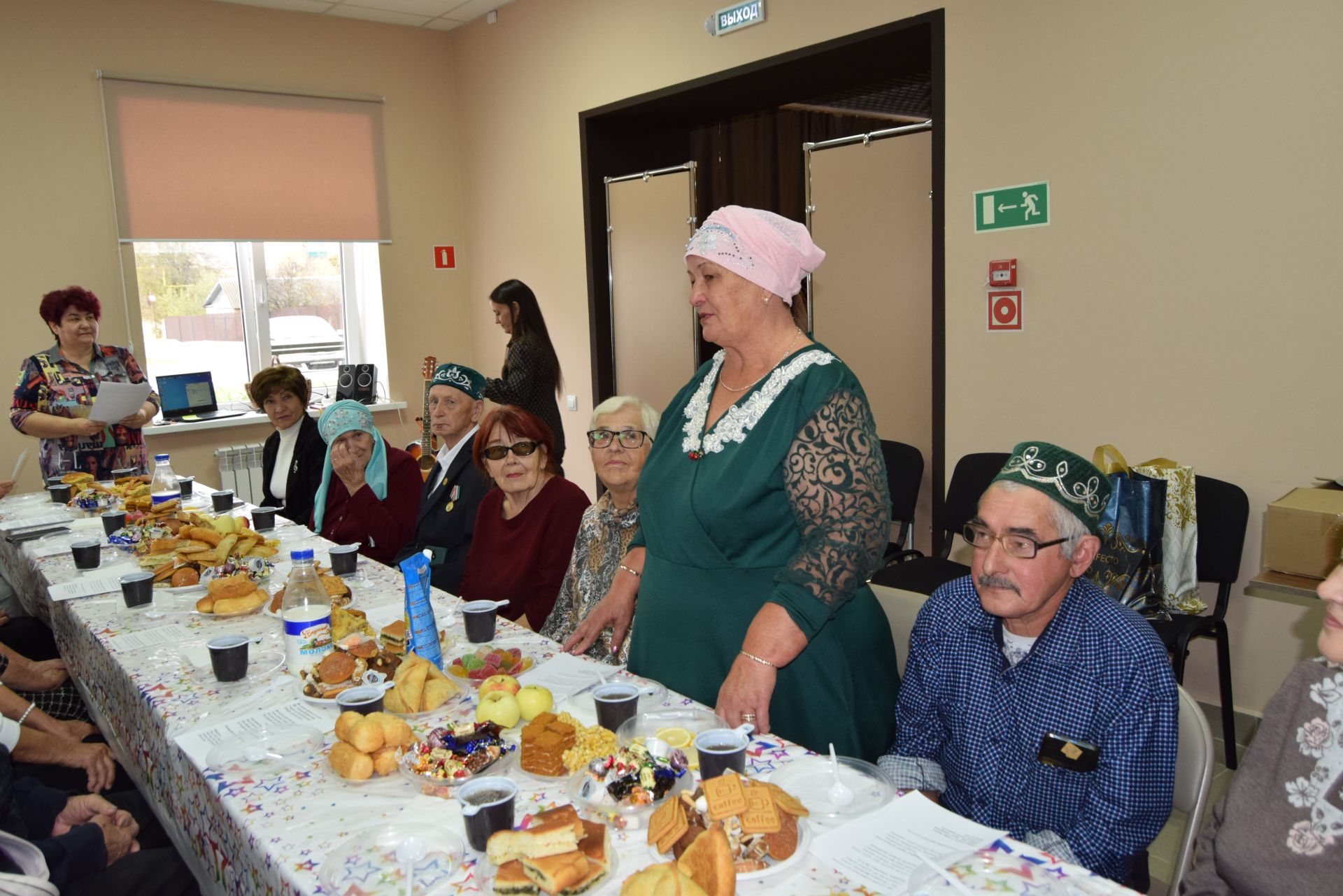 Как молоды они были, как искренне любили…