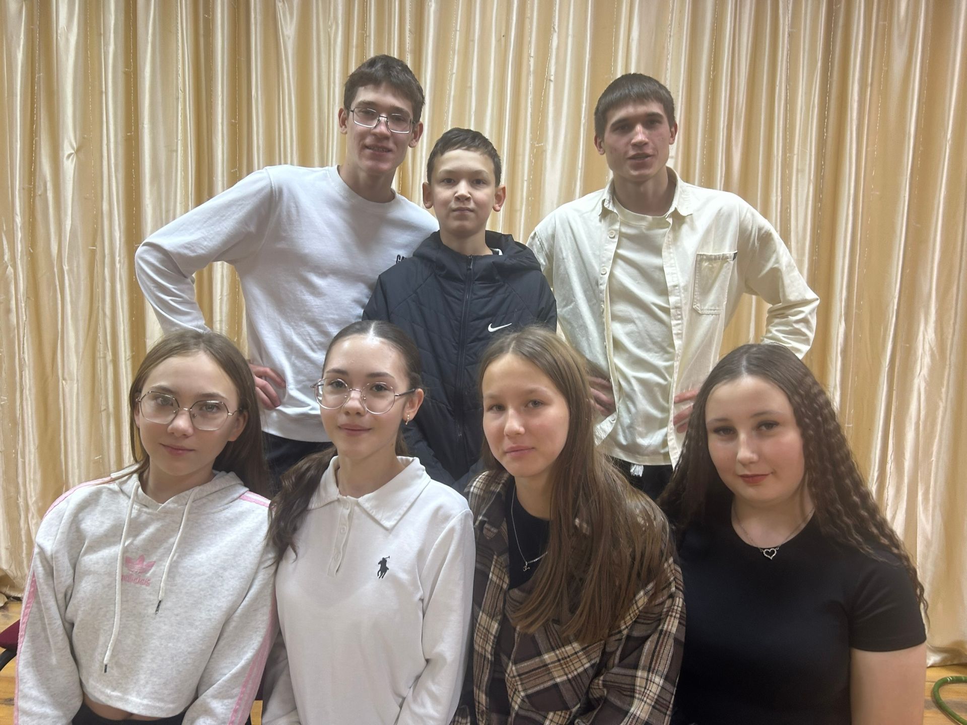 «Театр – это жизнь!»: Подгорновский СДК погрузил подростков в мир сцены