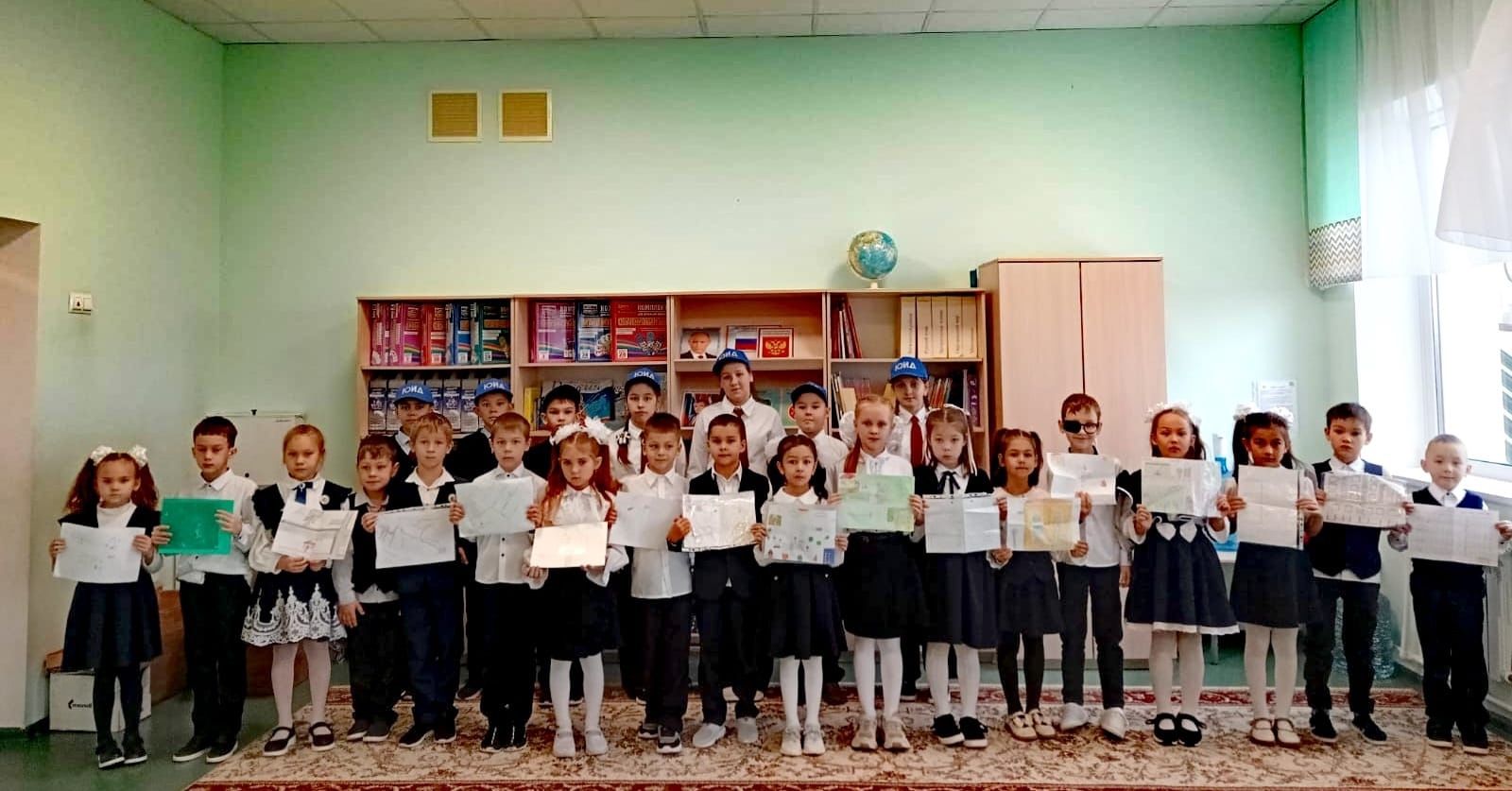 В гимназии прошла акция «Безопасные каникулы» для первоклассников