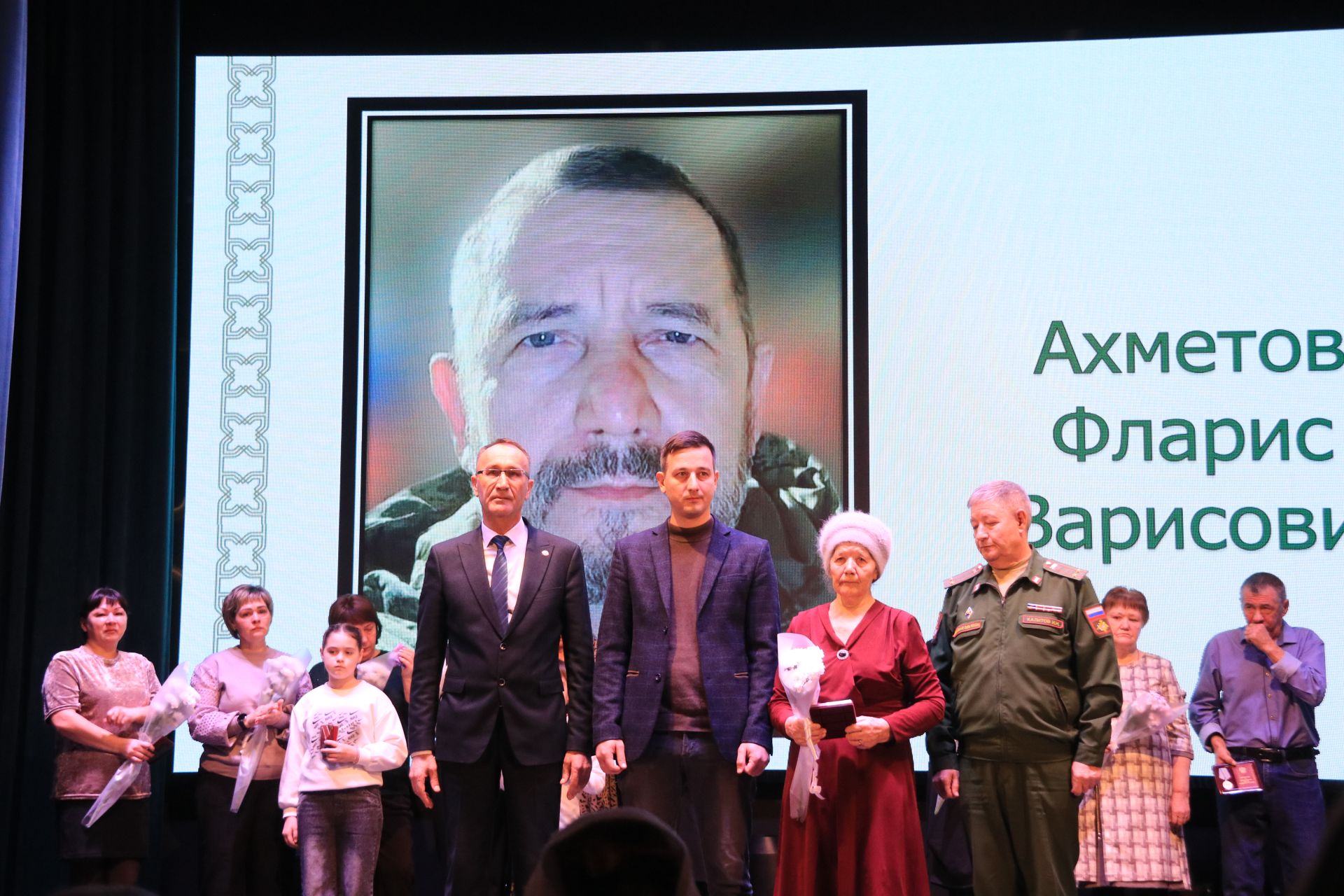 Награды нашли ютазинских героев