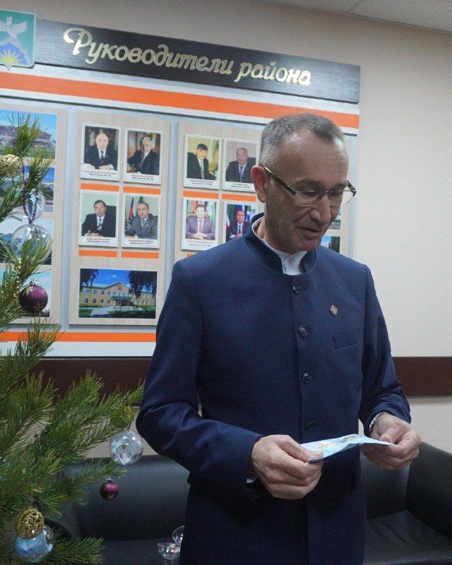 Новогоднее чудо начинается с доброго сердца.