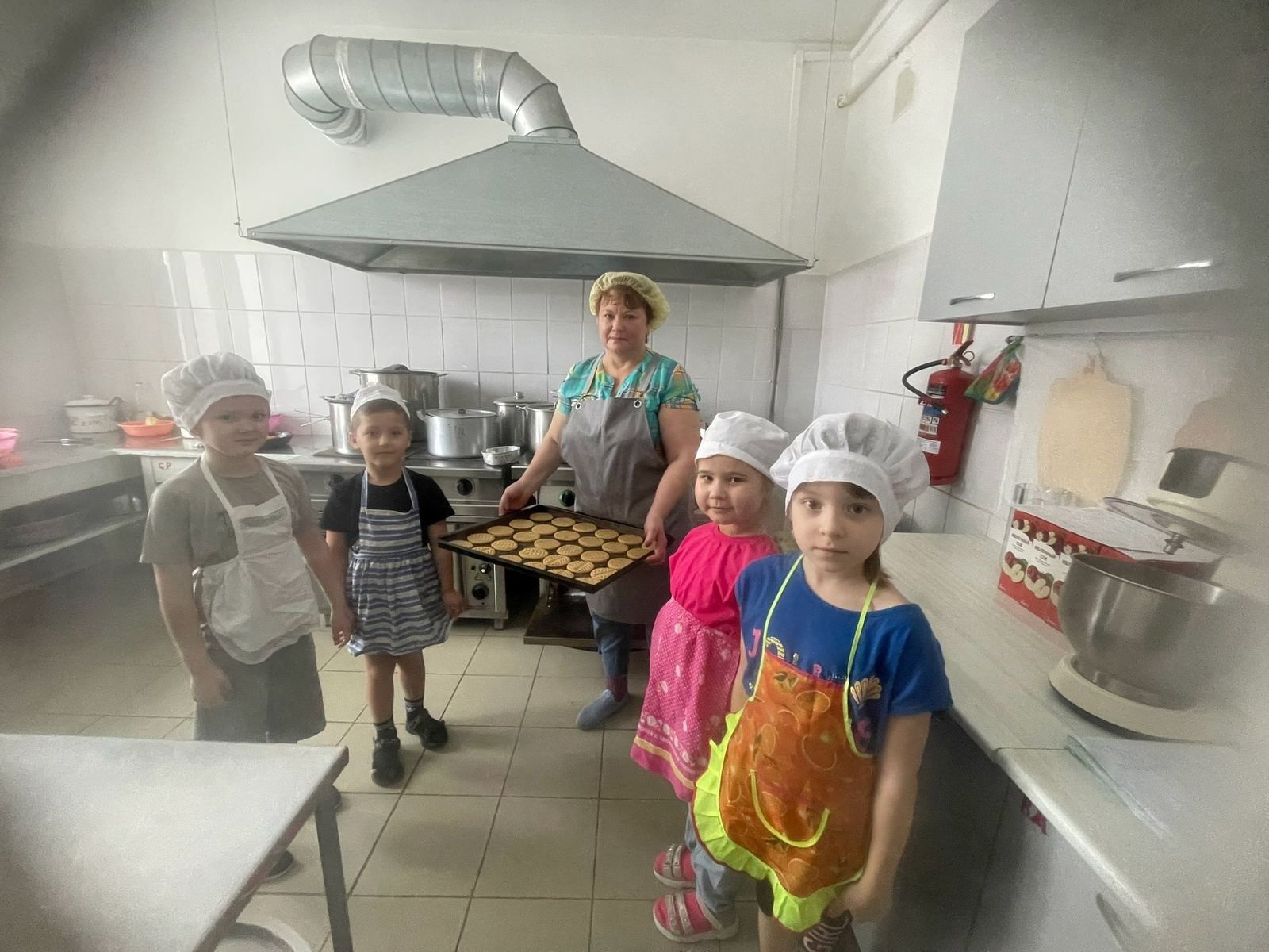 Юные жители Ютазинского района приняли участие в акции «Печенье для солдат»